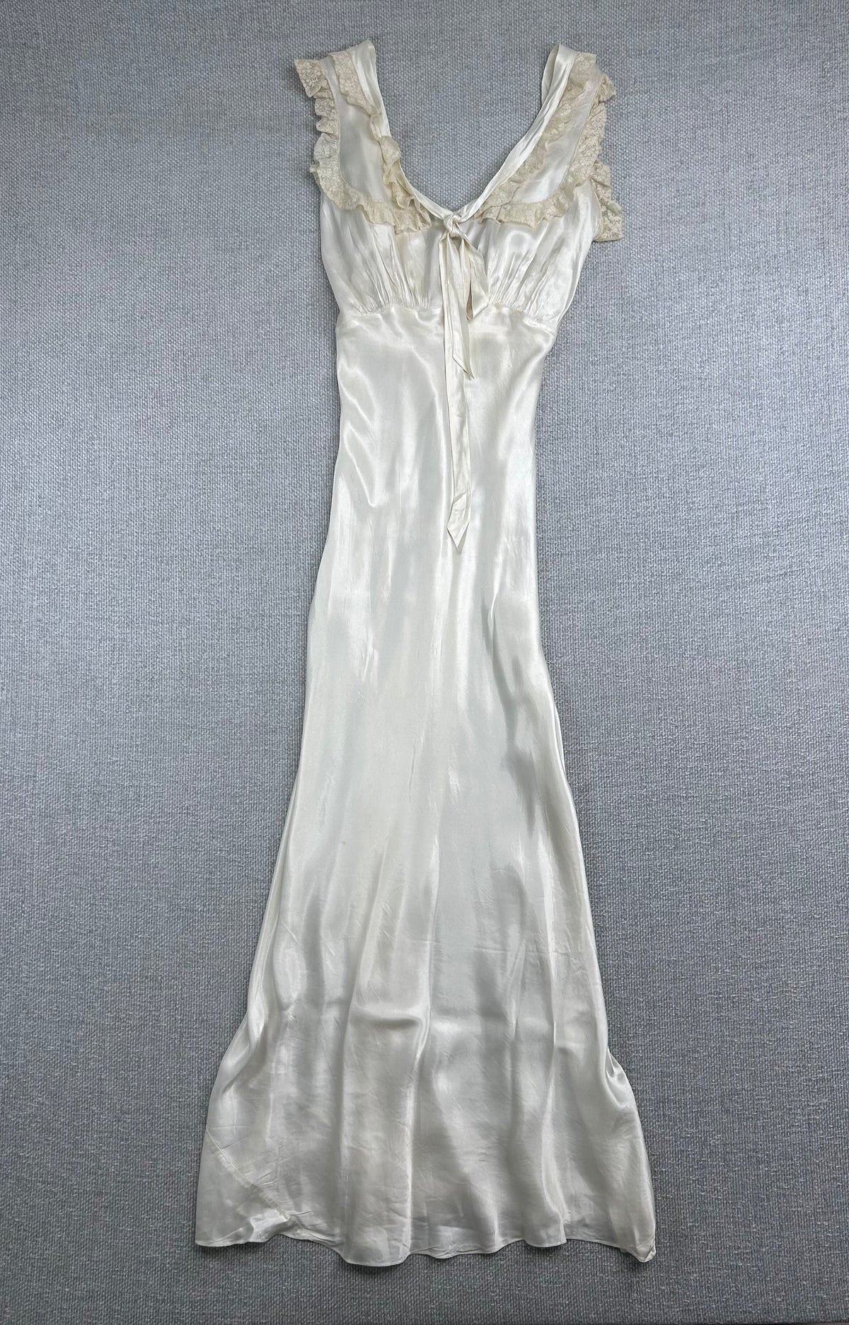 80's White Lace Nightgown