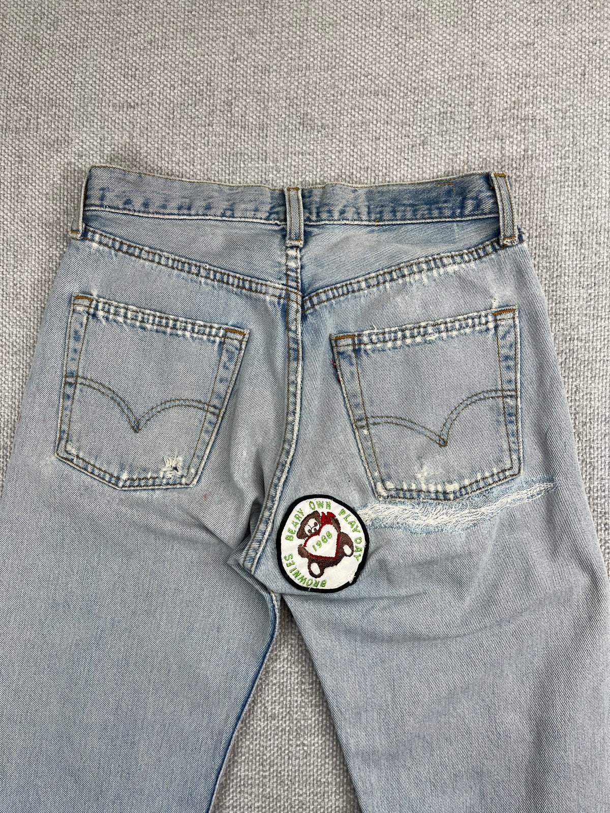 80's Levi's 501 Distressed Jeans 28"