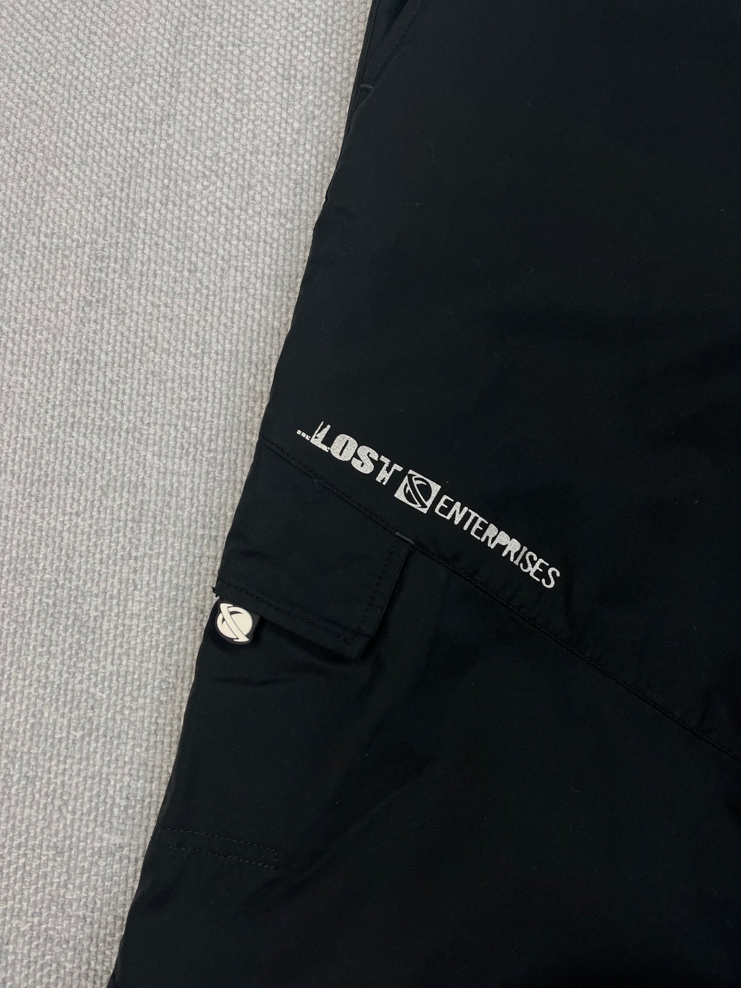Y2K Lost ENT. Zip Off Pants 31-34”