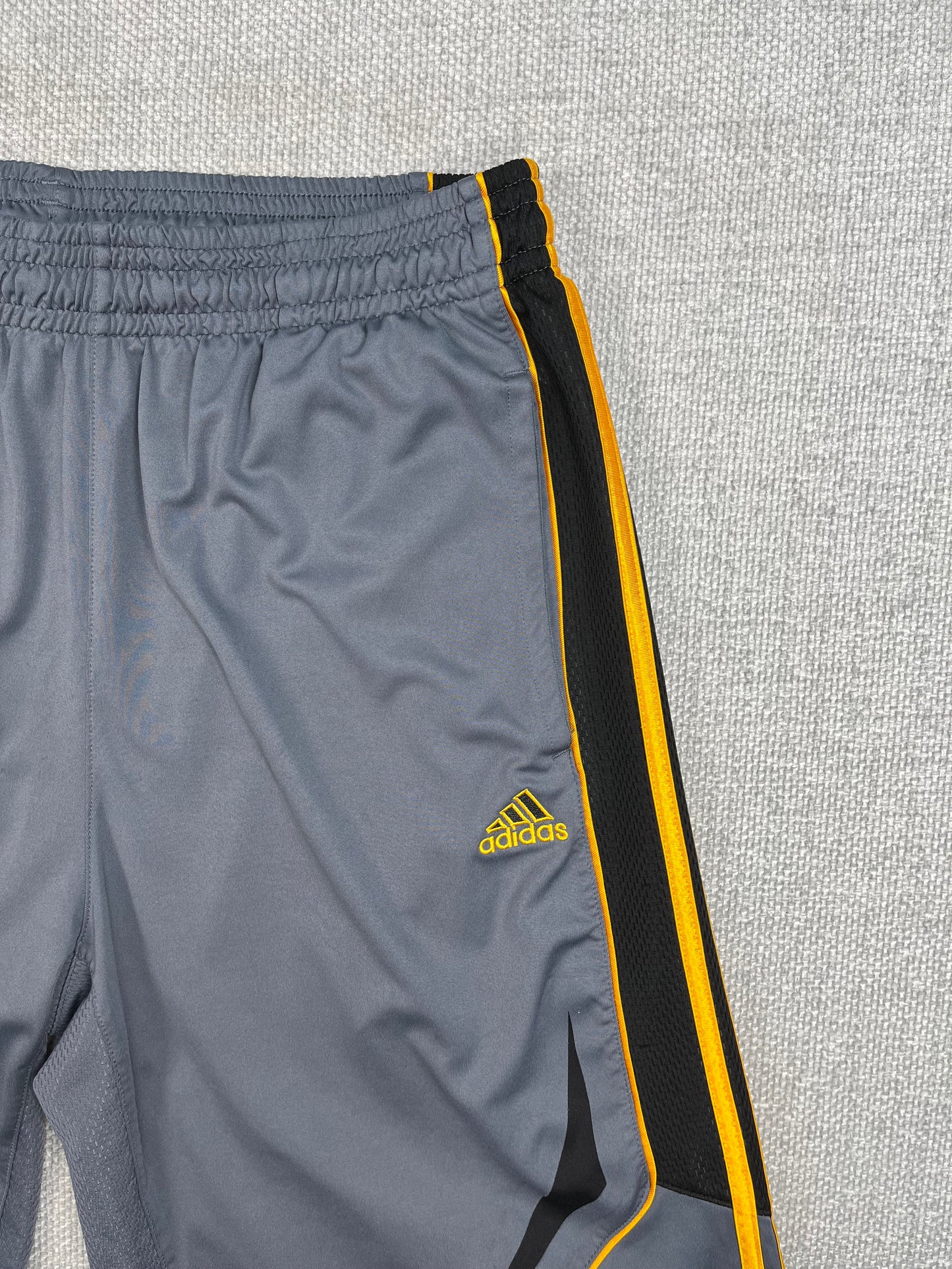 Y2K Adidas Basketball Shorts 29-34"