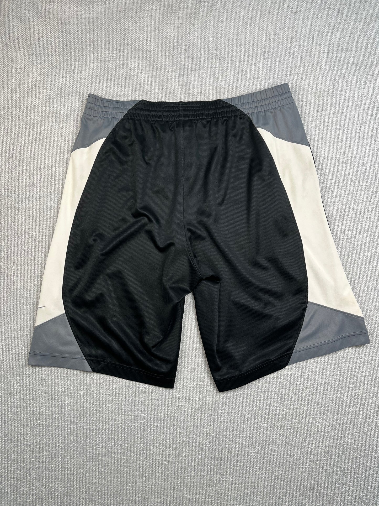 Y2K Nike Basketball Shorts 28-36"