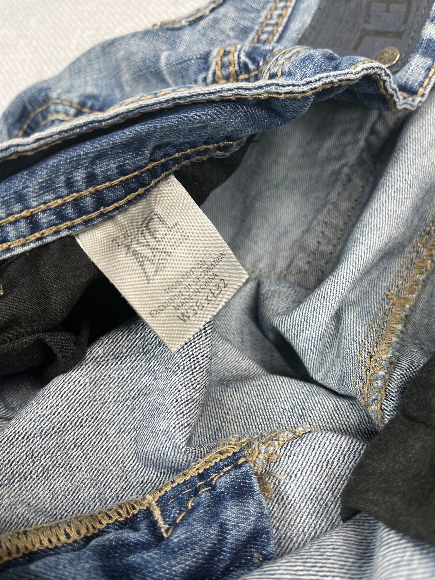 Y2K Contrast Stitch Jeans 36"