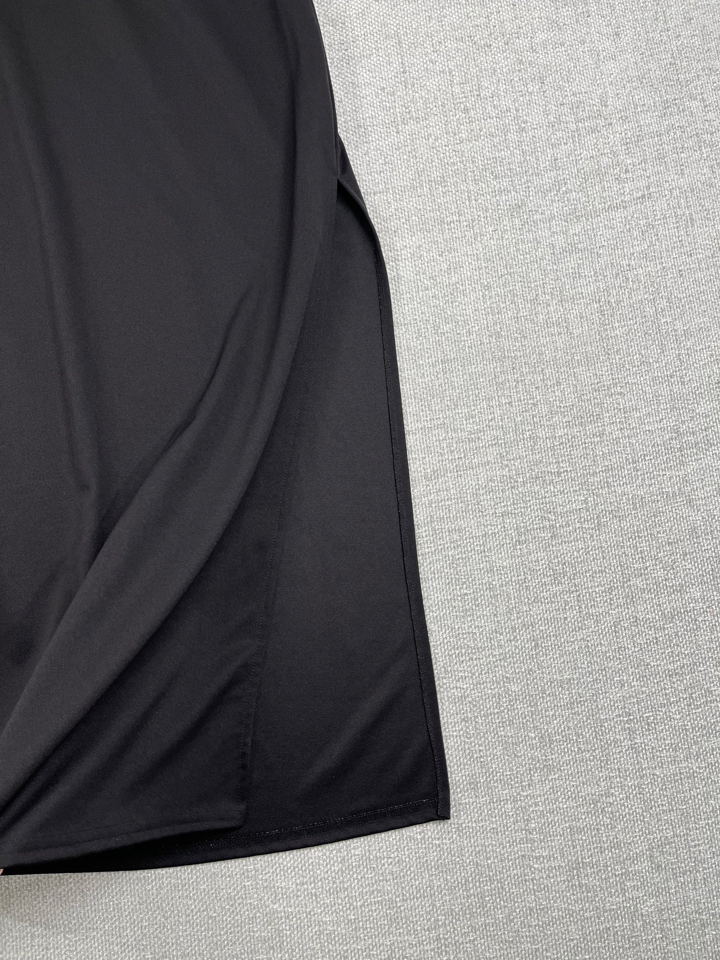 90's Black Slit Maxi Skirt 24-29"