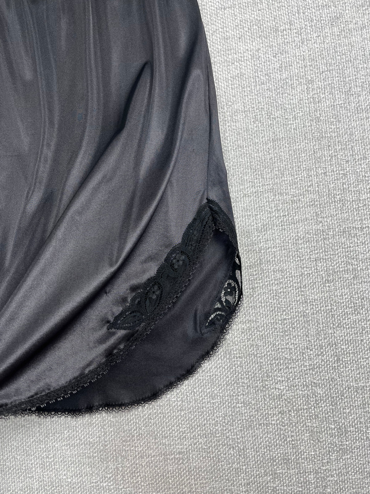 90's Black Slip Skirt 27-32"