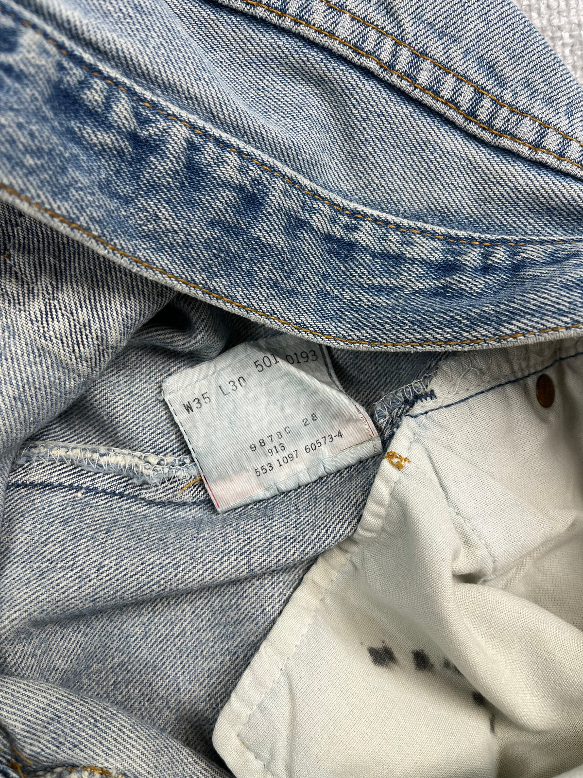 90's Levi's 501 33"