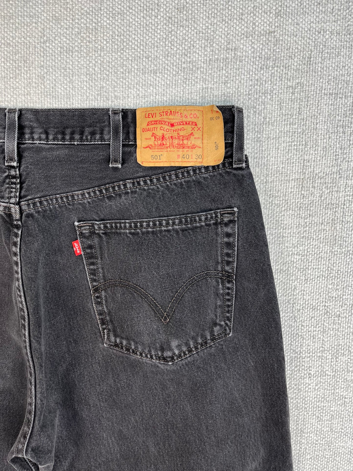 Y2K Levi's Black 501 38"