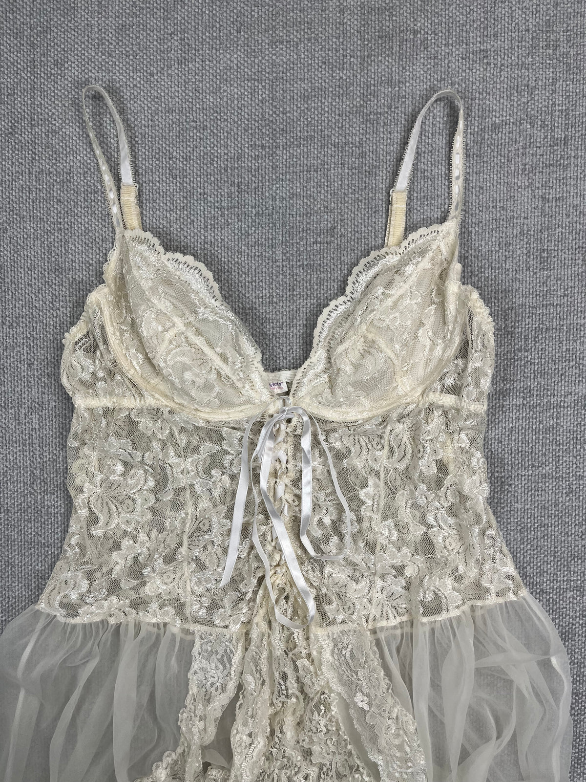 90's Fredericks White Lace Dress