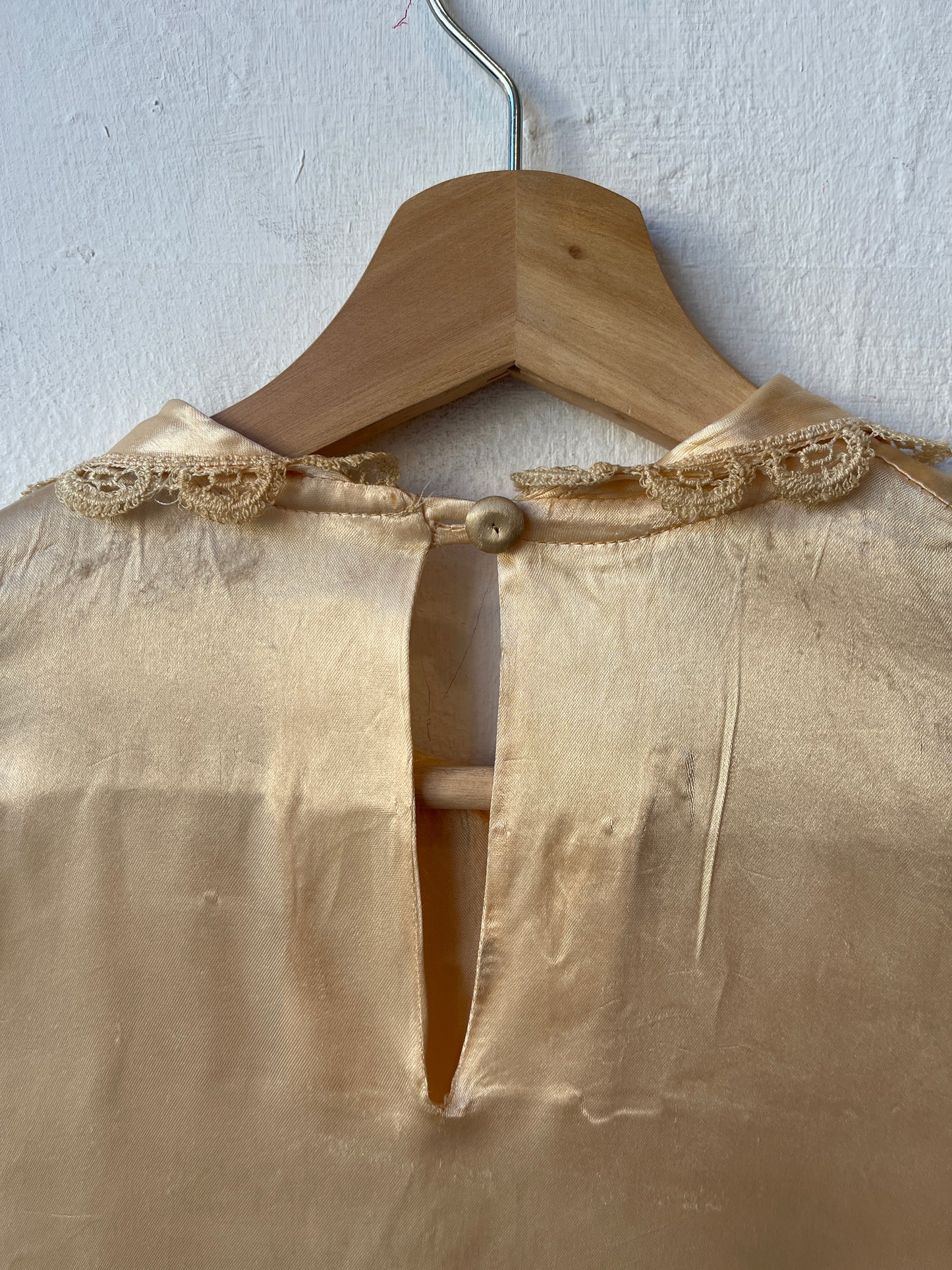 50's Satin Collared Blouse