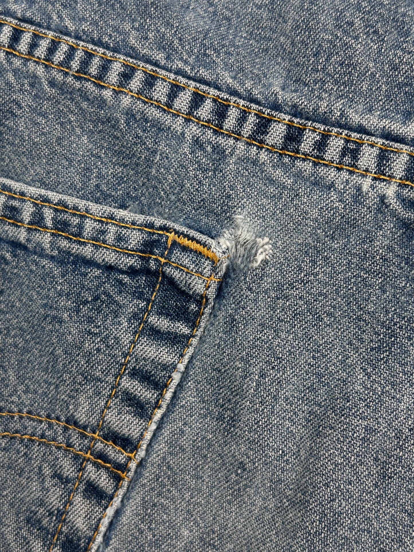 90's Levi's 550 Shorts 33"