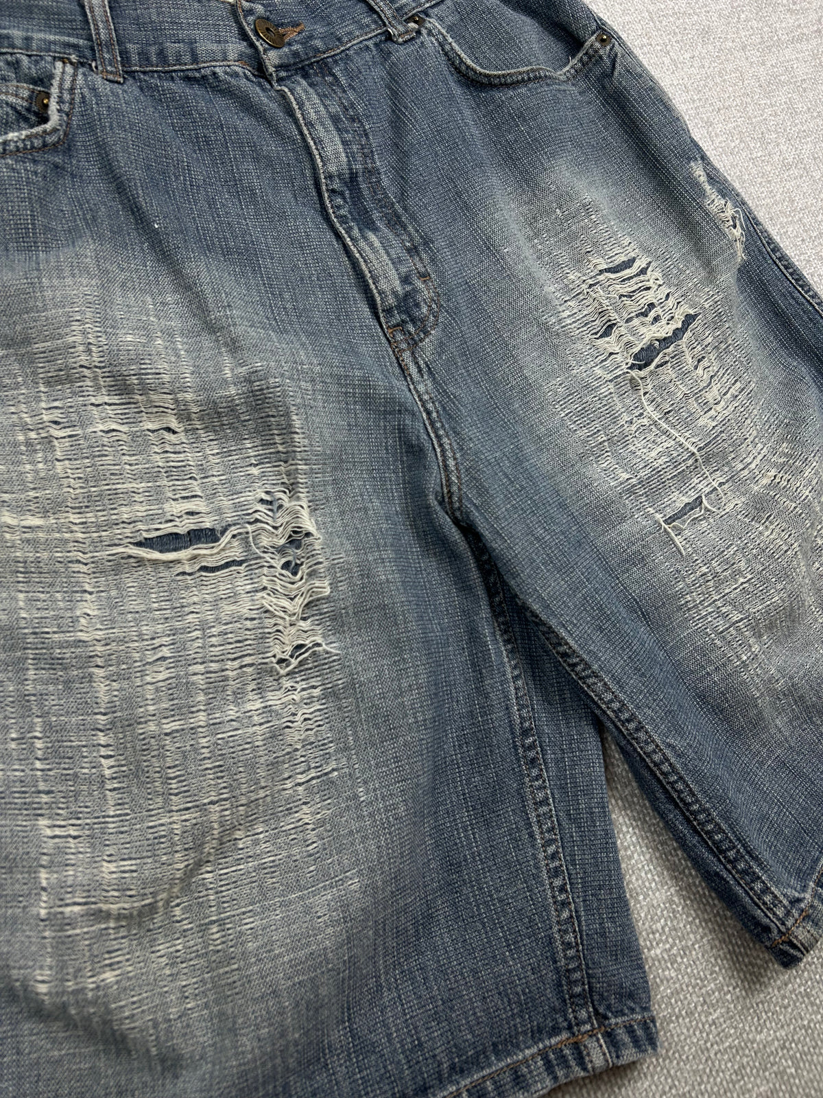 Y2K Baggy Distressed Denim Shorts 34"