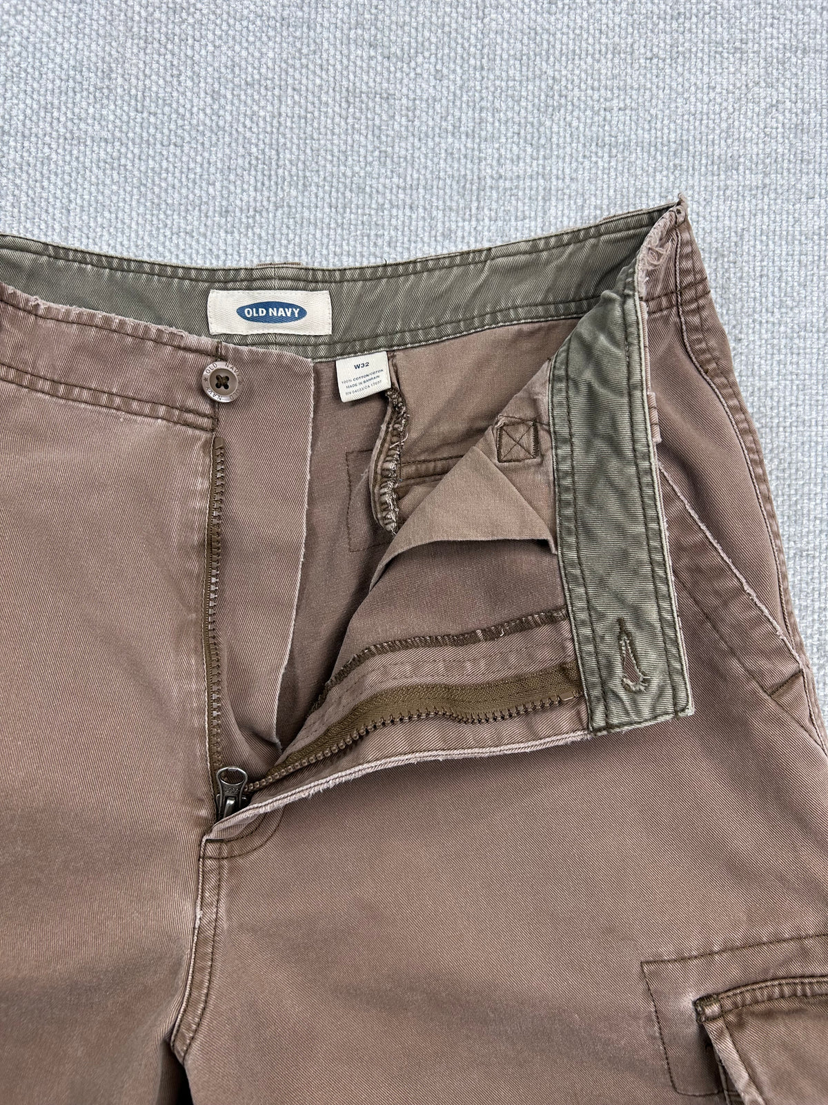 Y2K Brown Cargo Shorts 31"