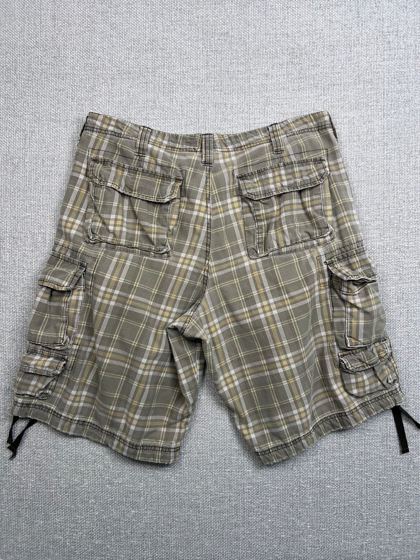 Y2K Plaid Baggy Cargo Shorts 34”