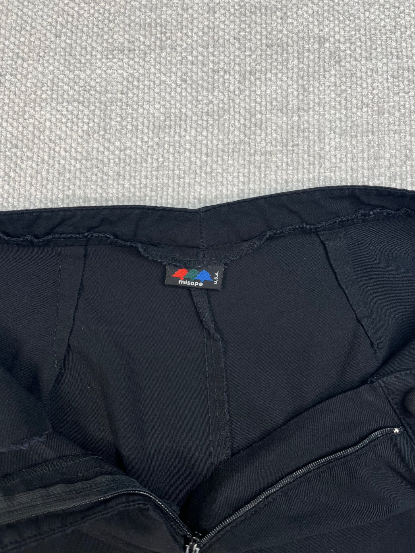 90’s Black Capri Pants 26”