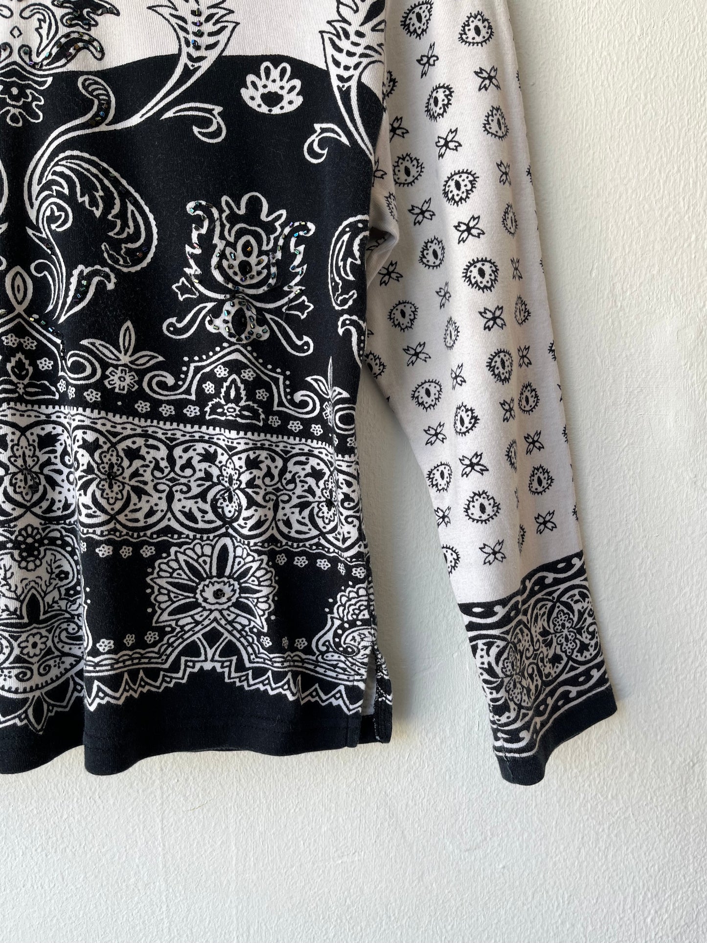 90's Black & White Pattern Top