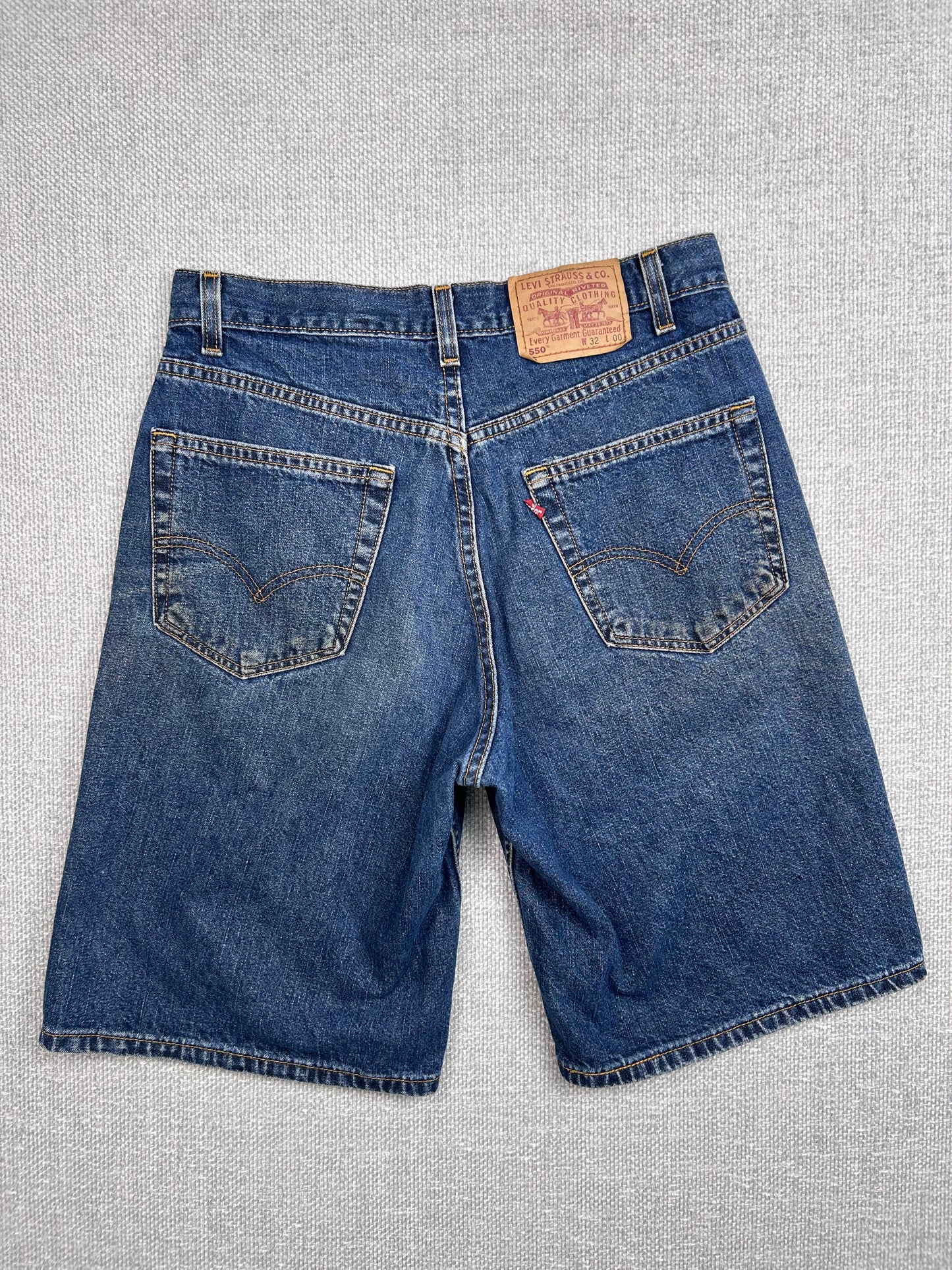 90’s Levi’s 550 Denim Shorts 30”