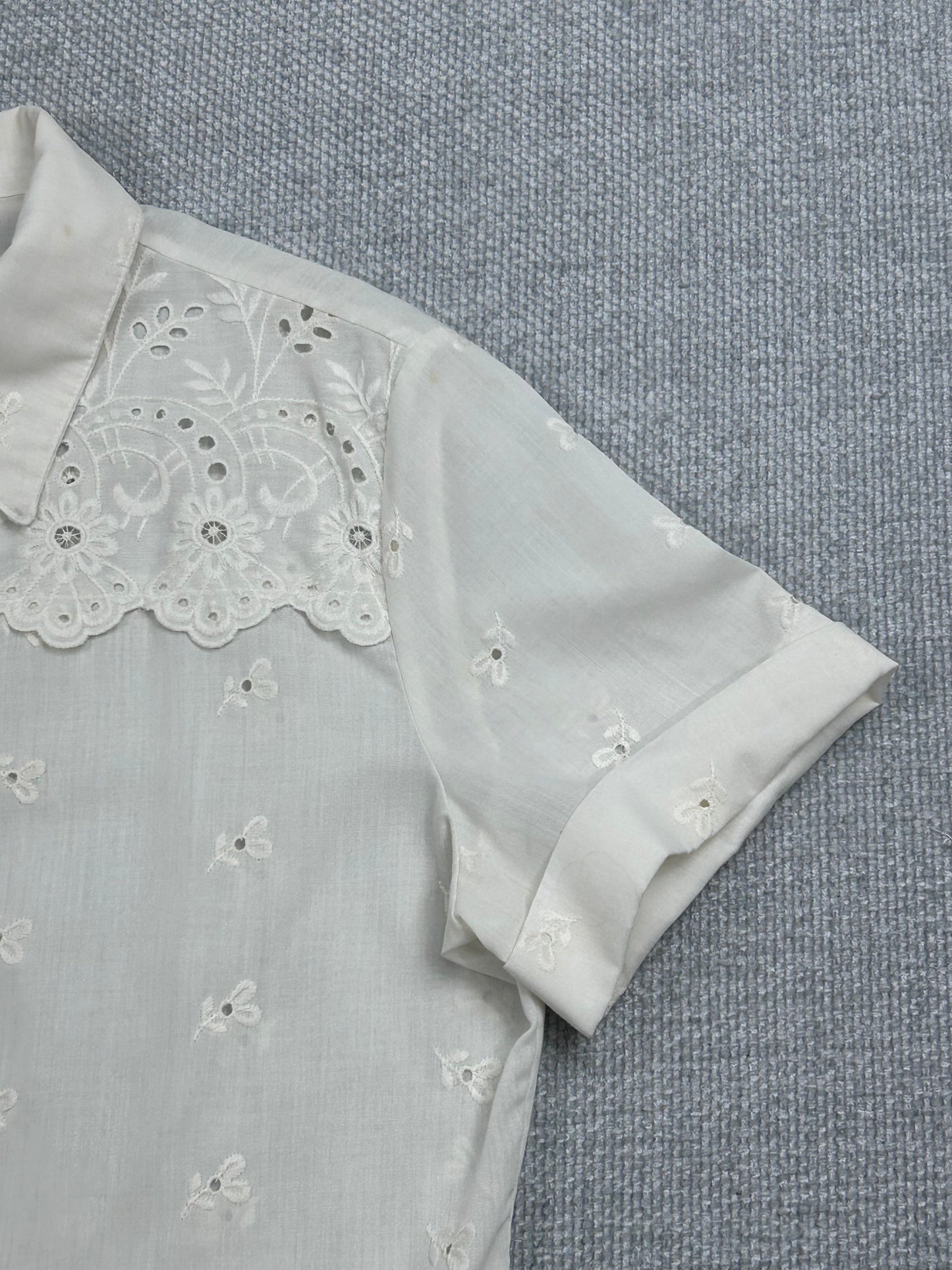 80’s Linen Flower Button Down Top