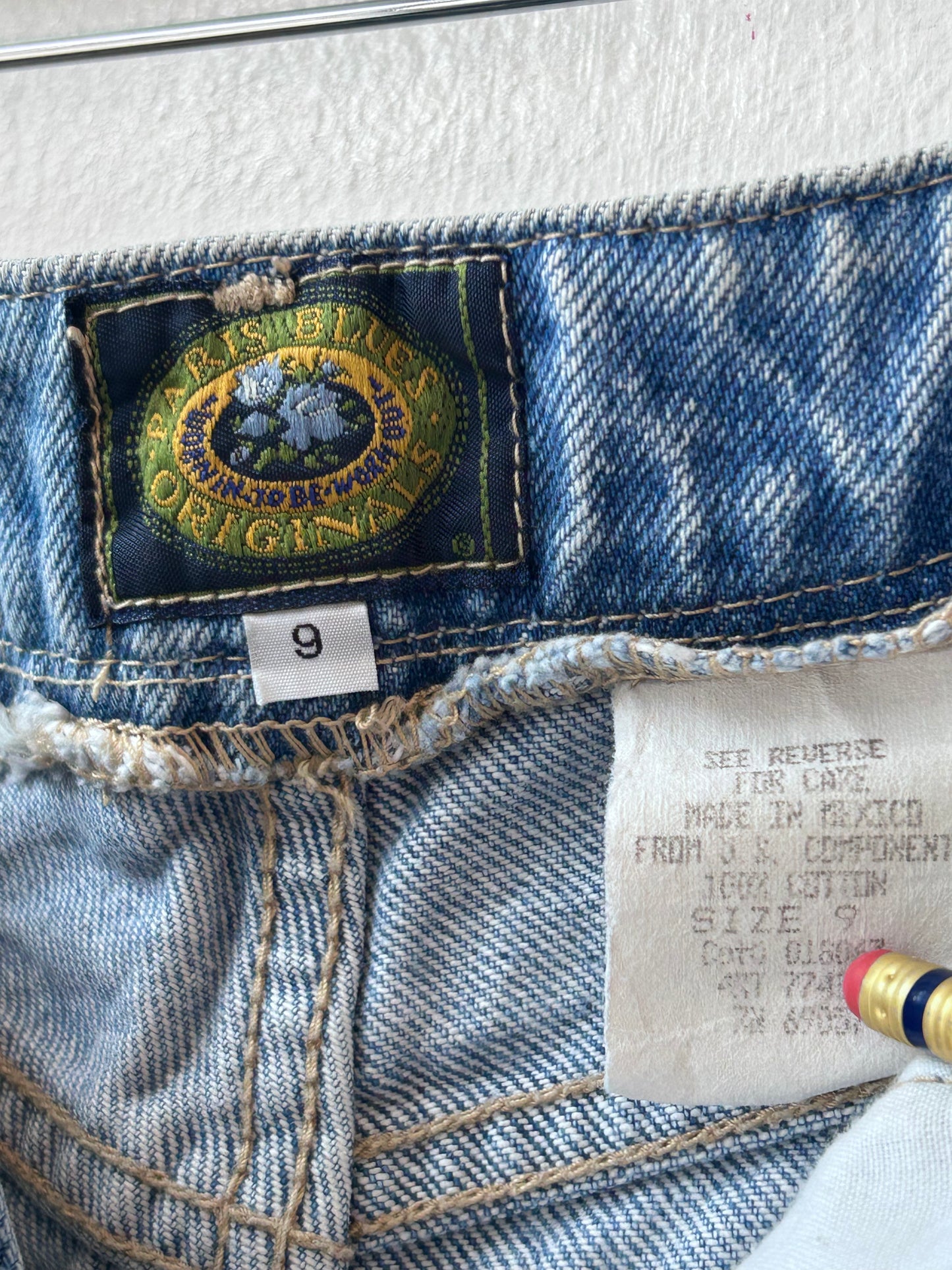 90's Rainbow Stripe Denim Shorts 27"