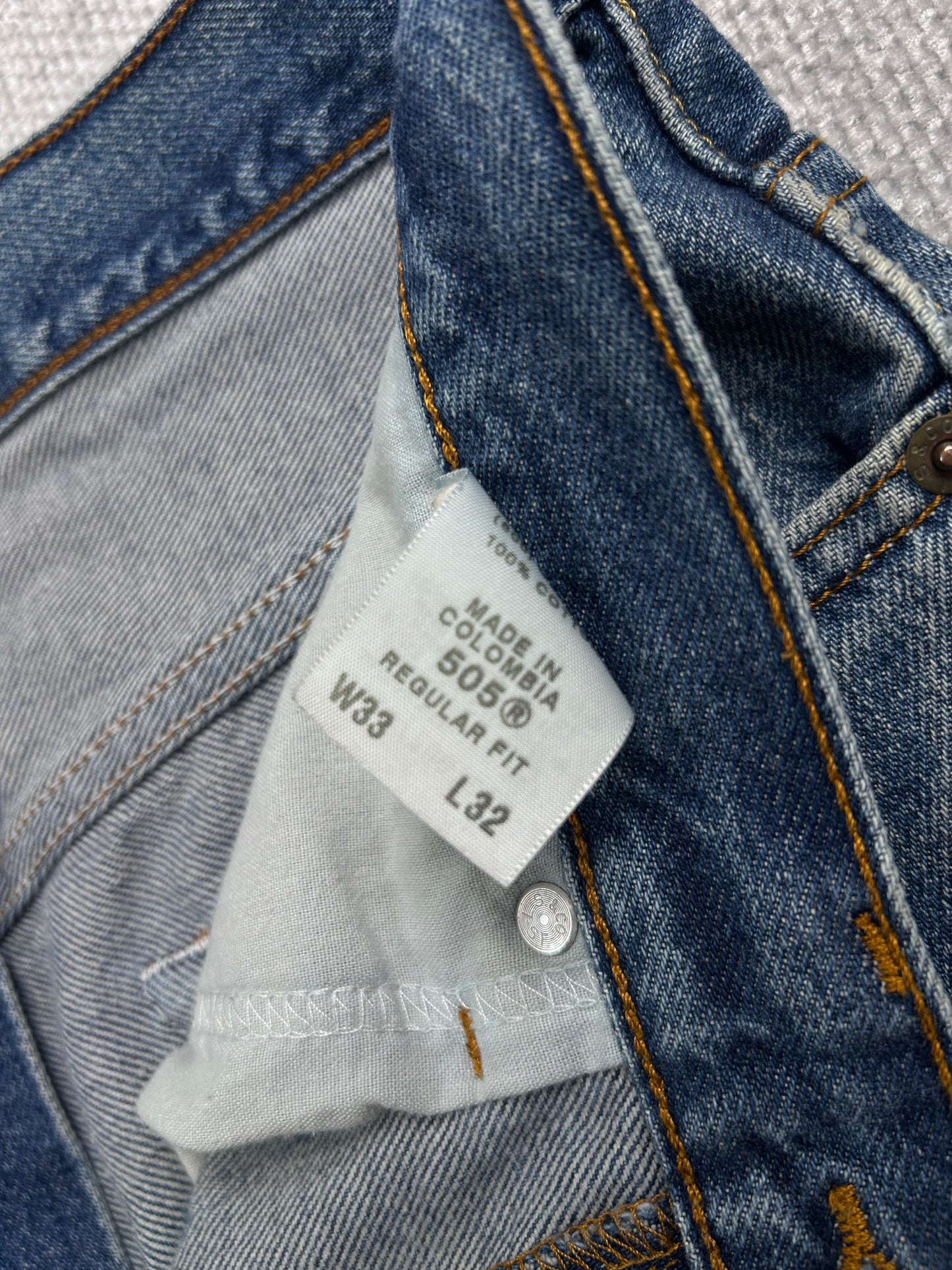 Y2K Levi's 505 Jeans 33"