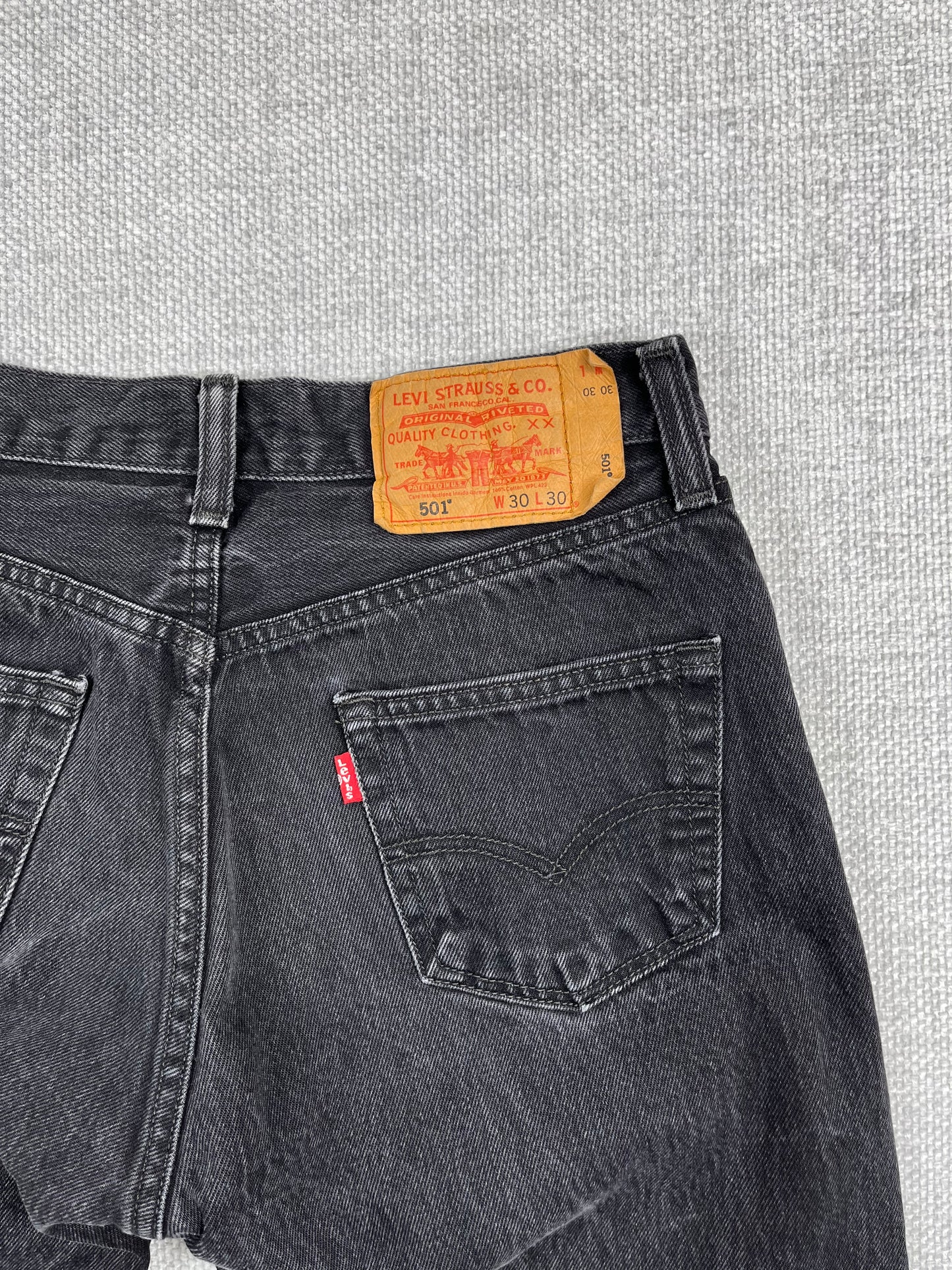 Y2K Levi's 501 Black Jeans 29"