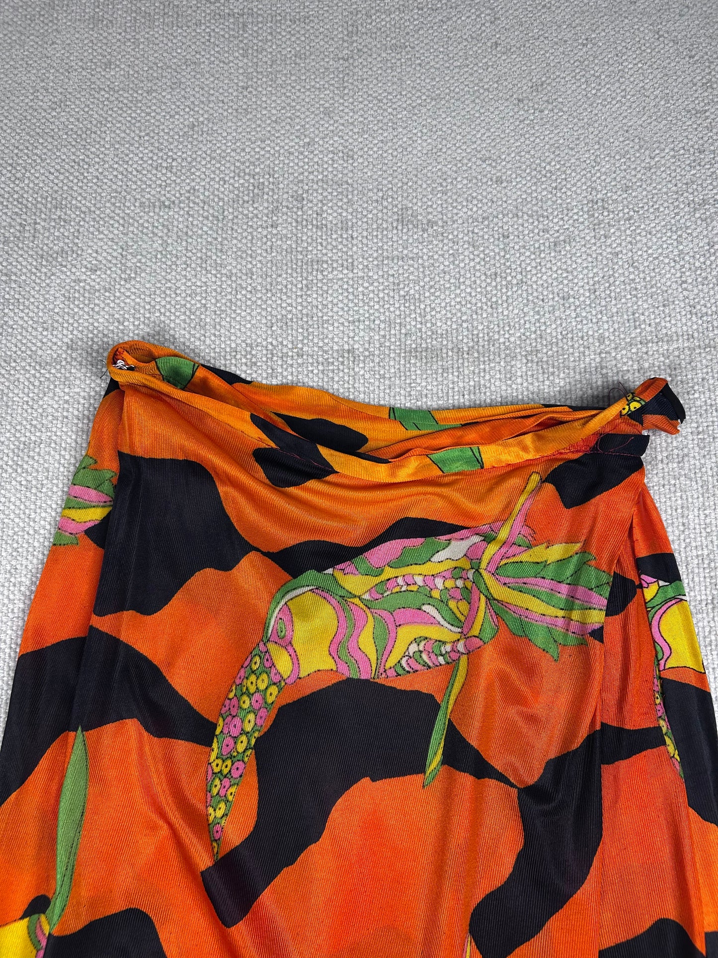 70's Parrot Wrap Skirt 25"