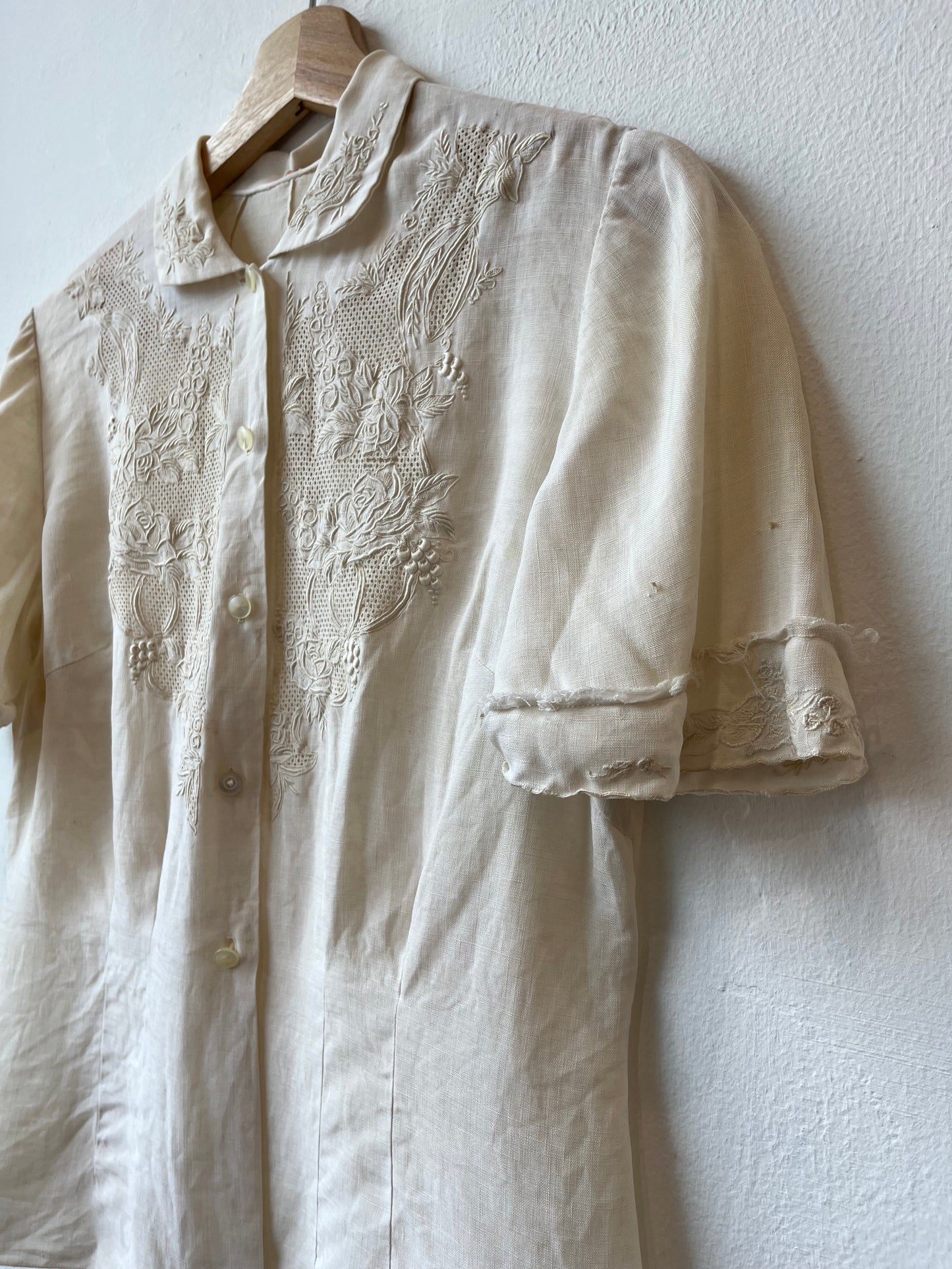 70's Cream Floral Button Down