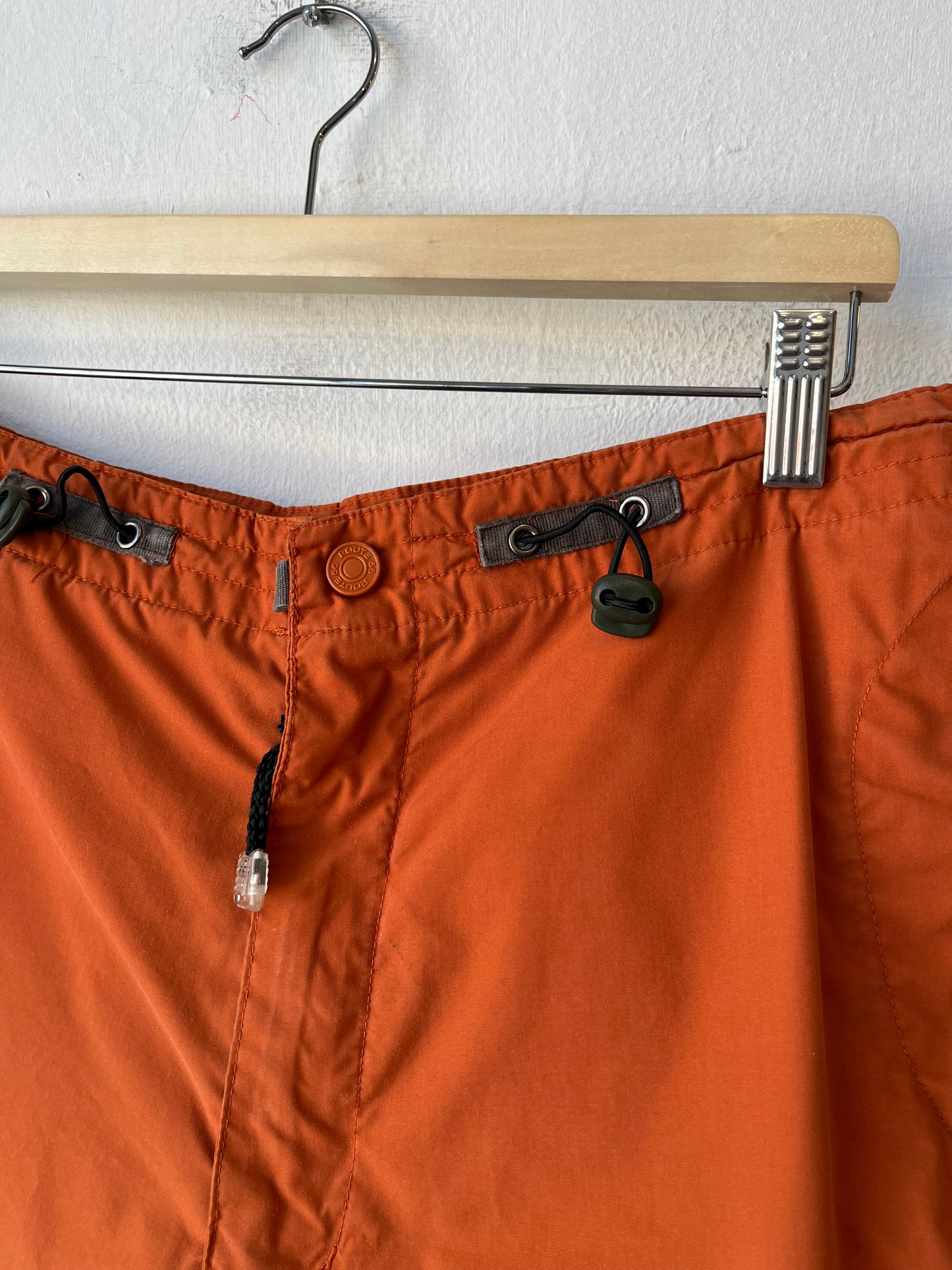 Y2K Orange Cargo Shorts 26-32”