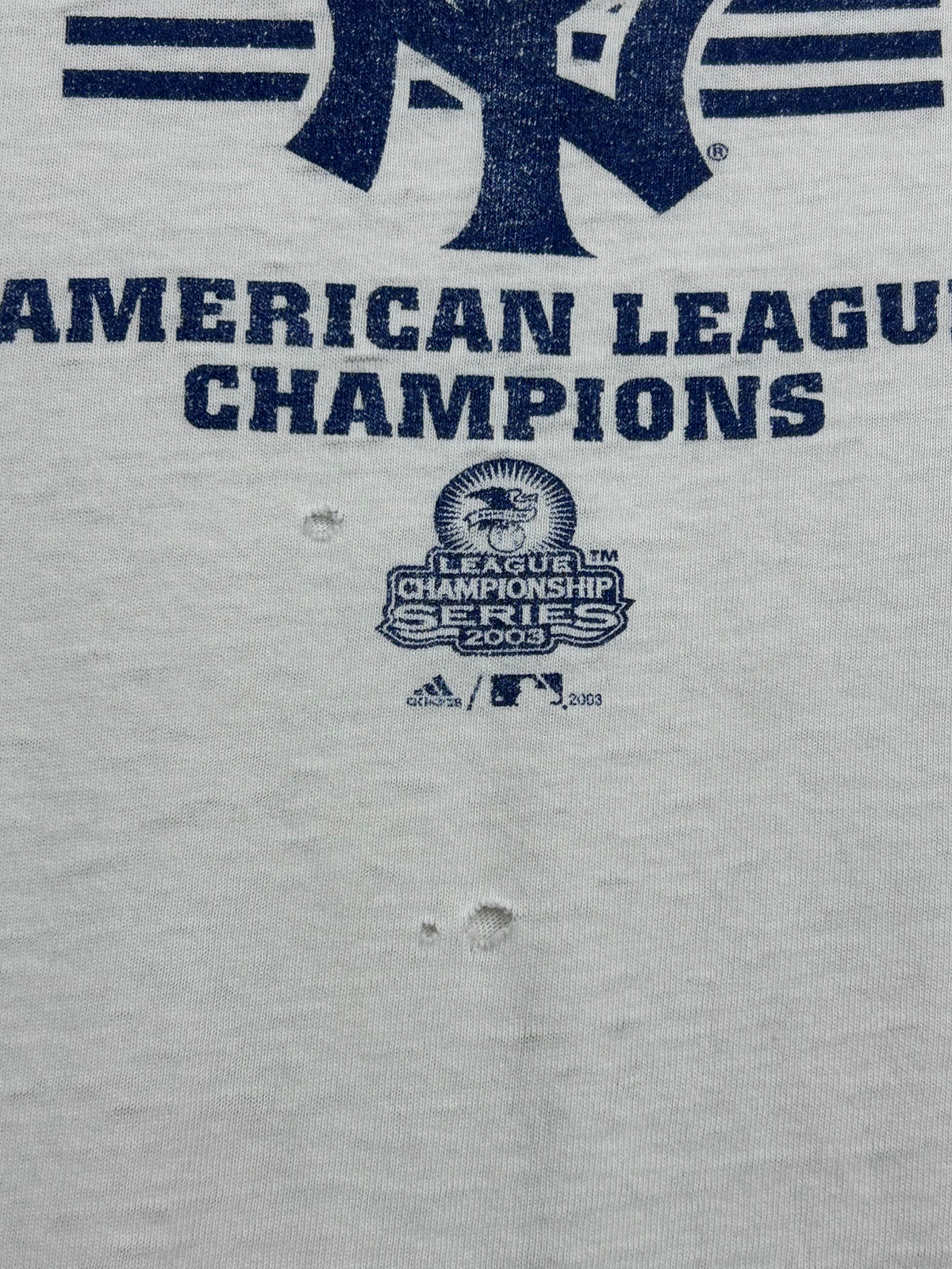2003 Distressed Yankees T-Shirt