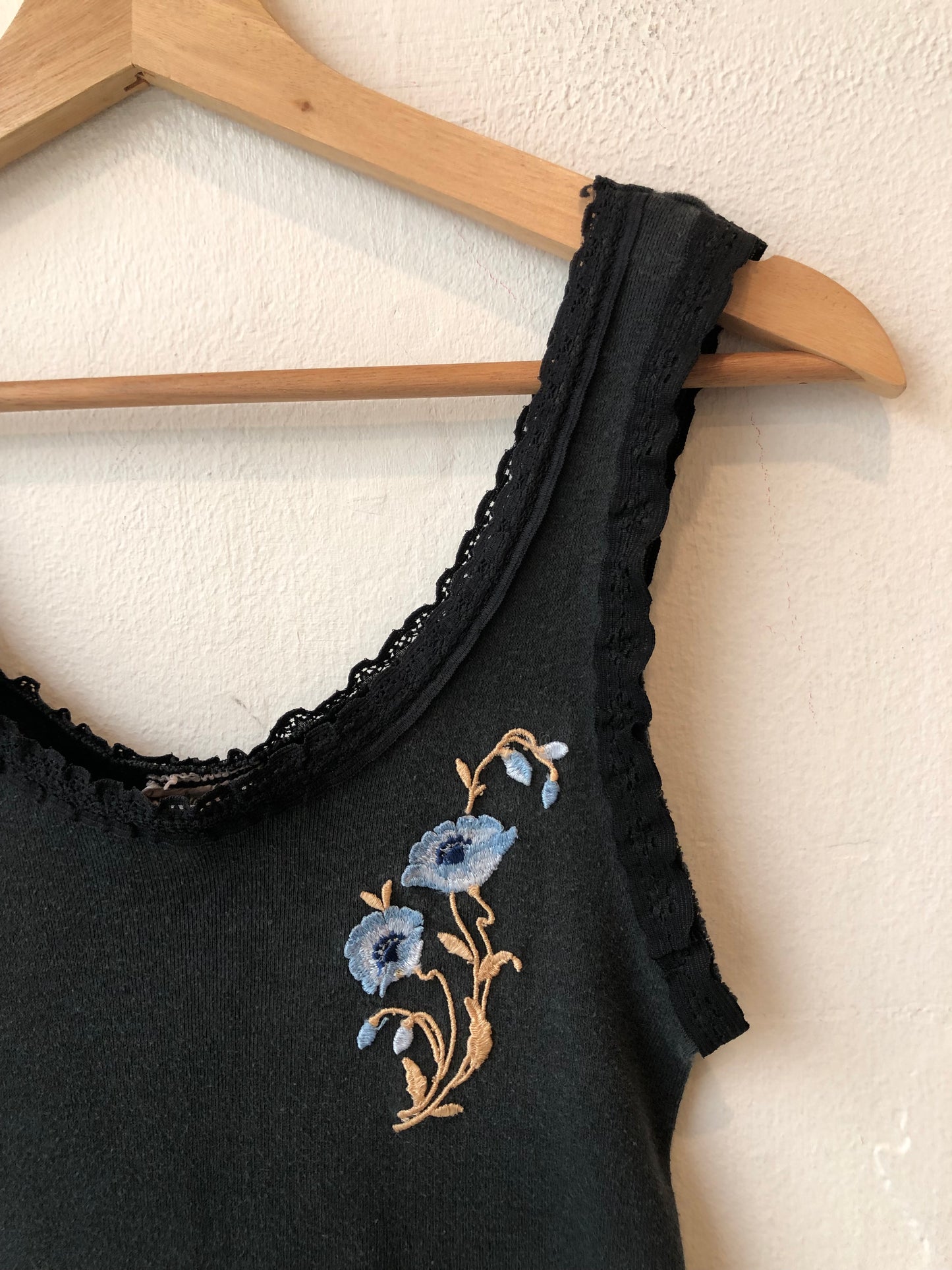 80's Black Lace Floral Tank