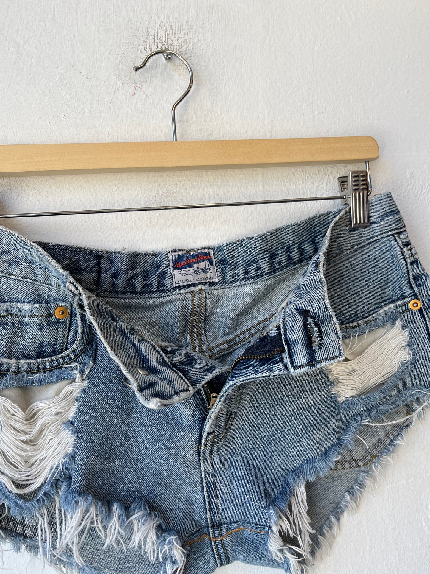 90's Cutoff Mini Shorts 29"