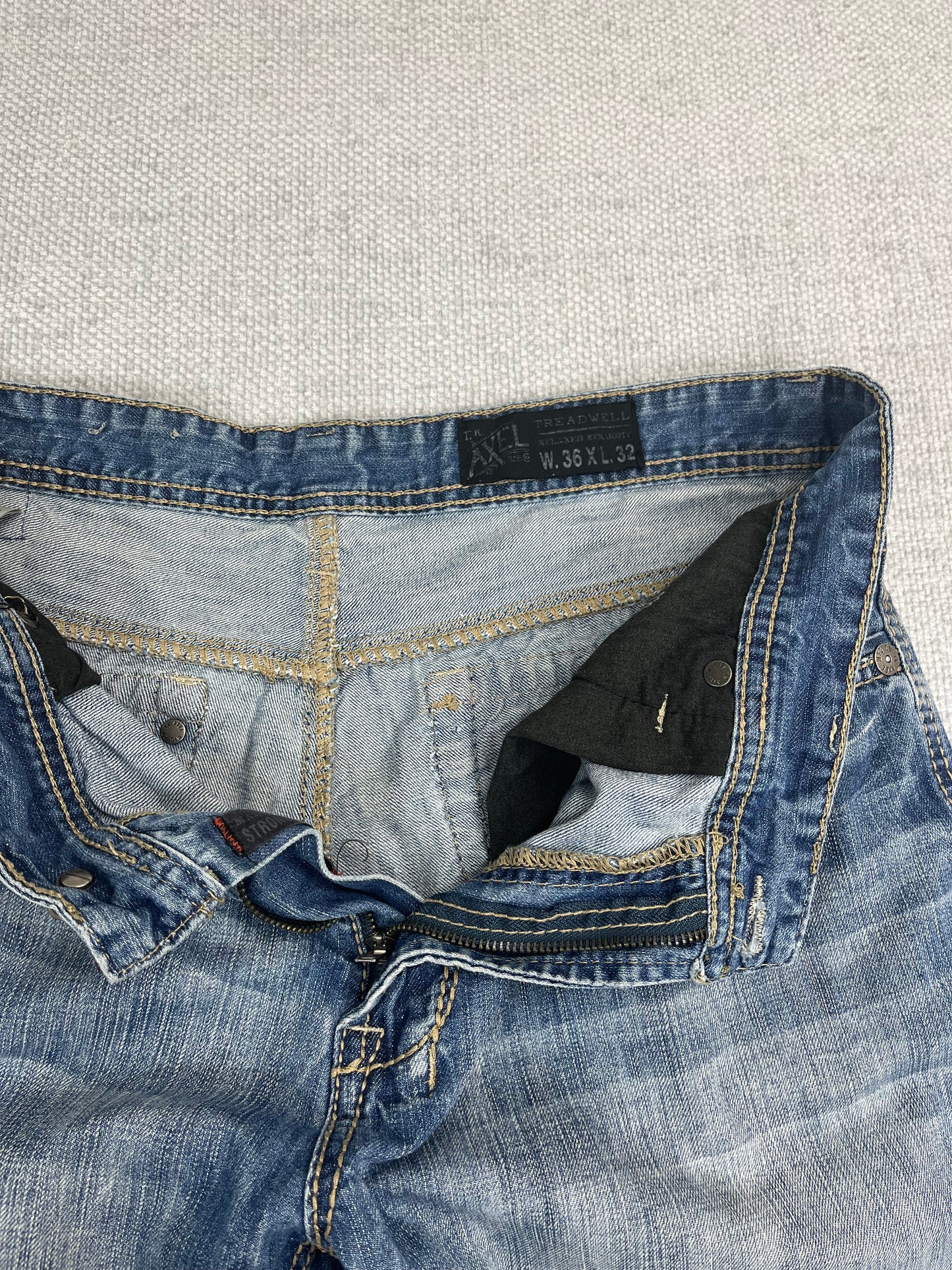 Y2K Contrast Stitch Jeans 36"