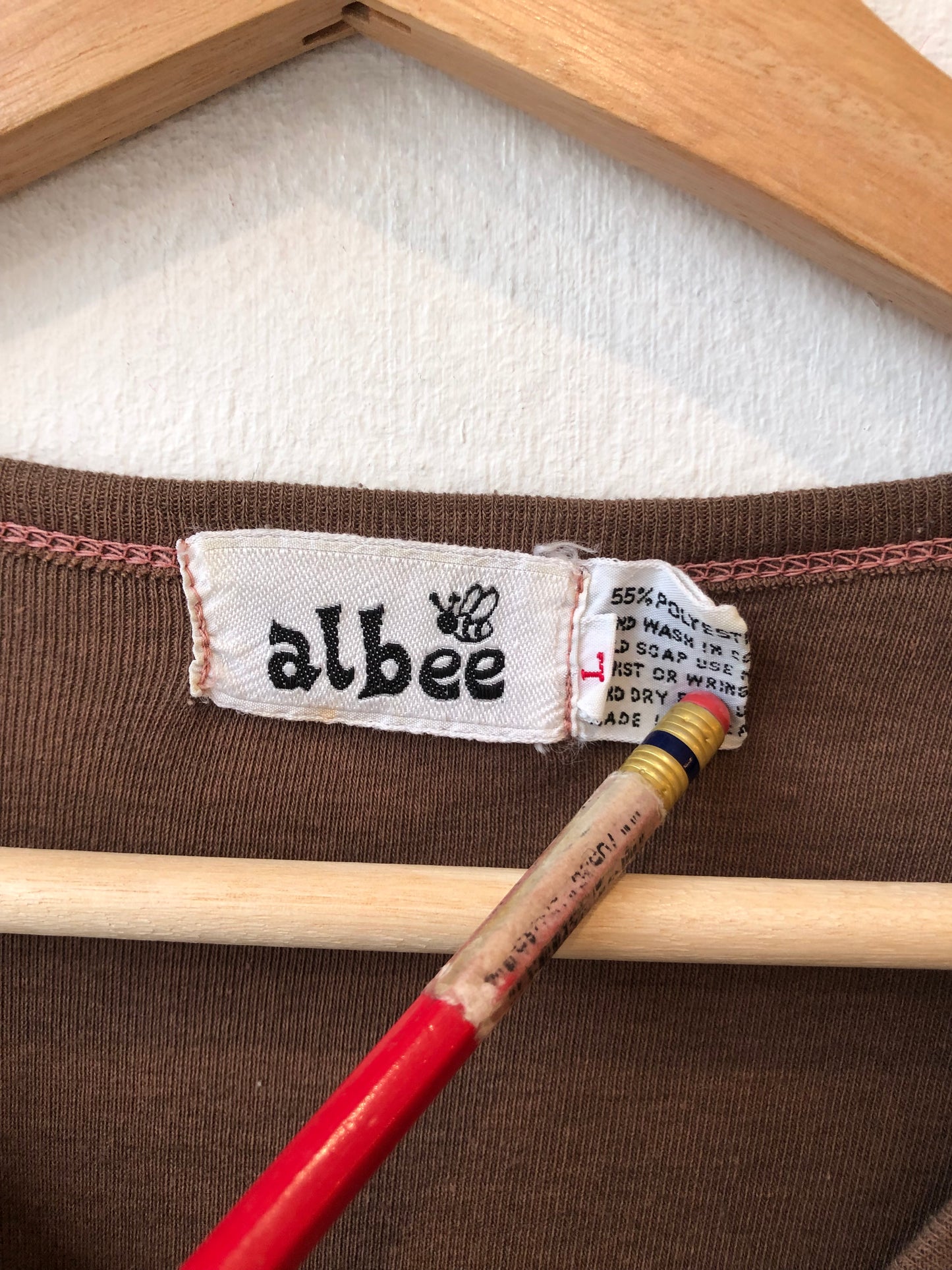 90's Brown Ringer T-Shirt