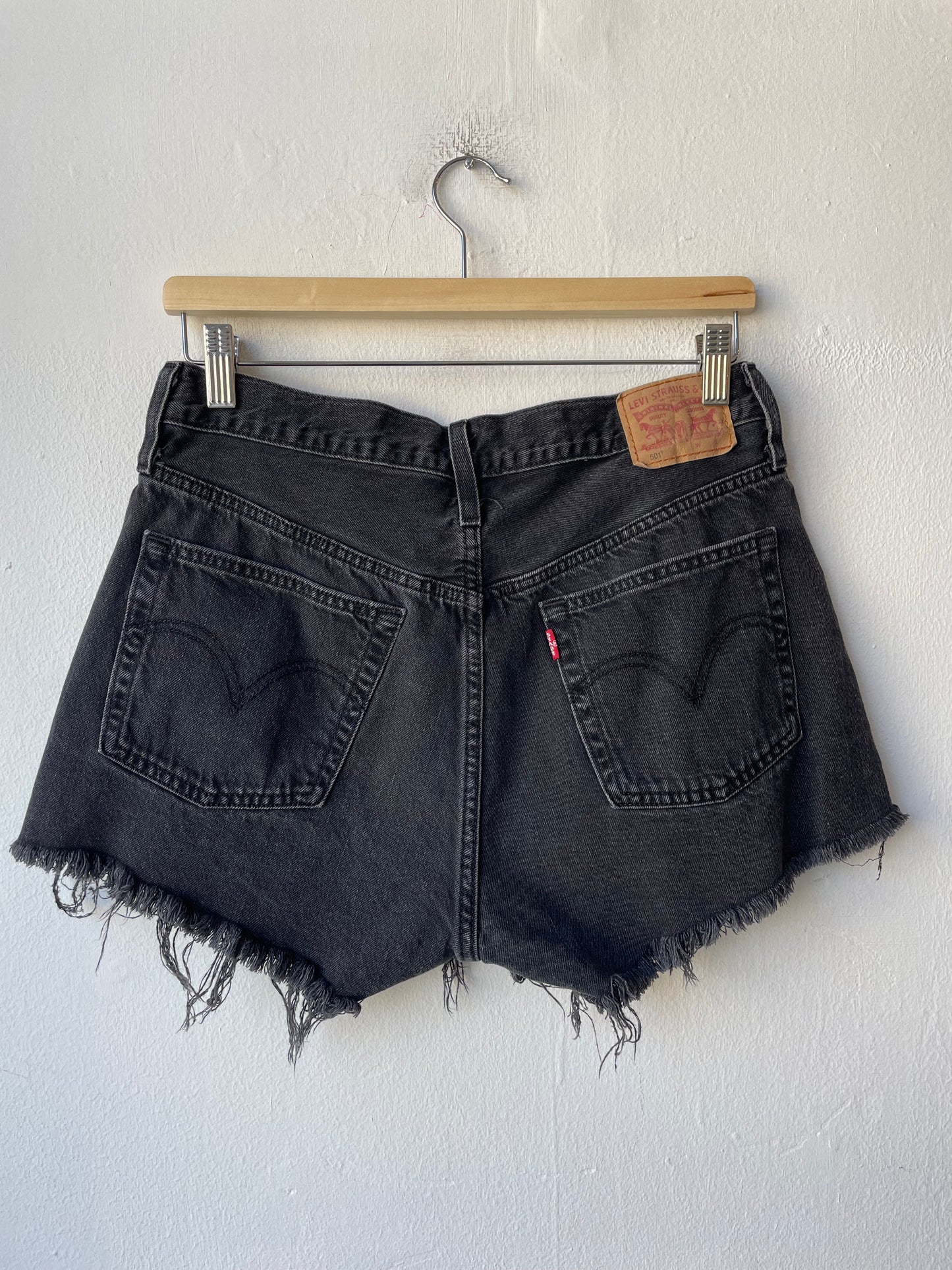 Y2K Levi’s Black Cutoff Shorts 30”