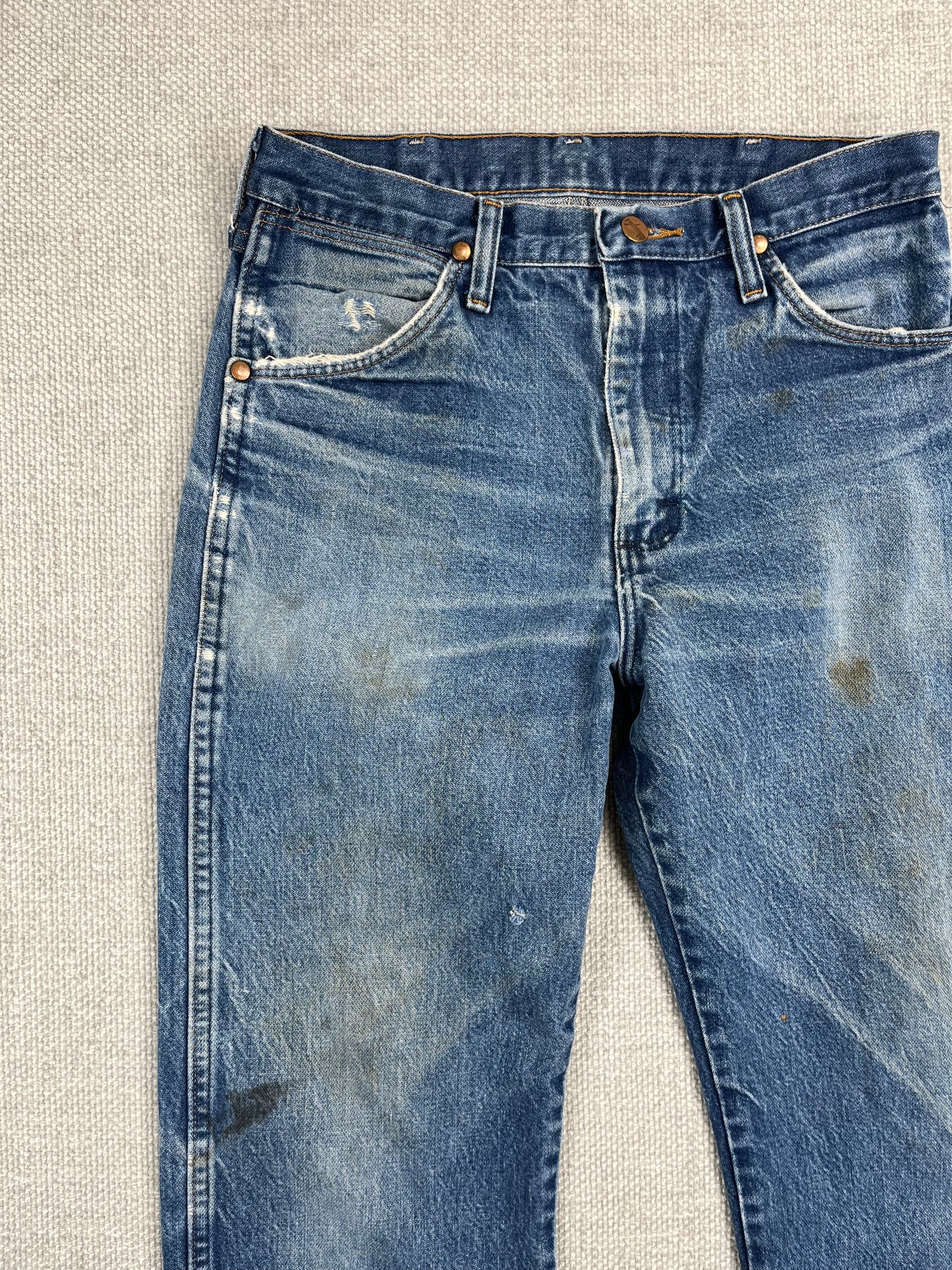 90's Distressed Wrangler Jeans 28"