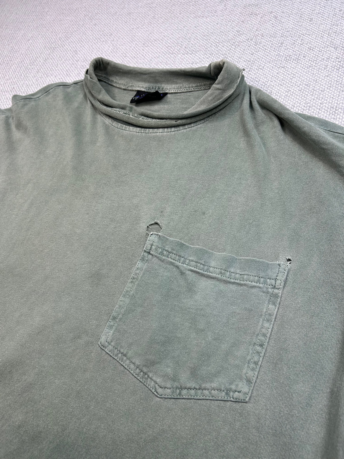 90's Distressed Turtle Neck Shirt