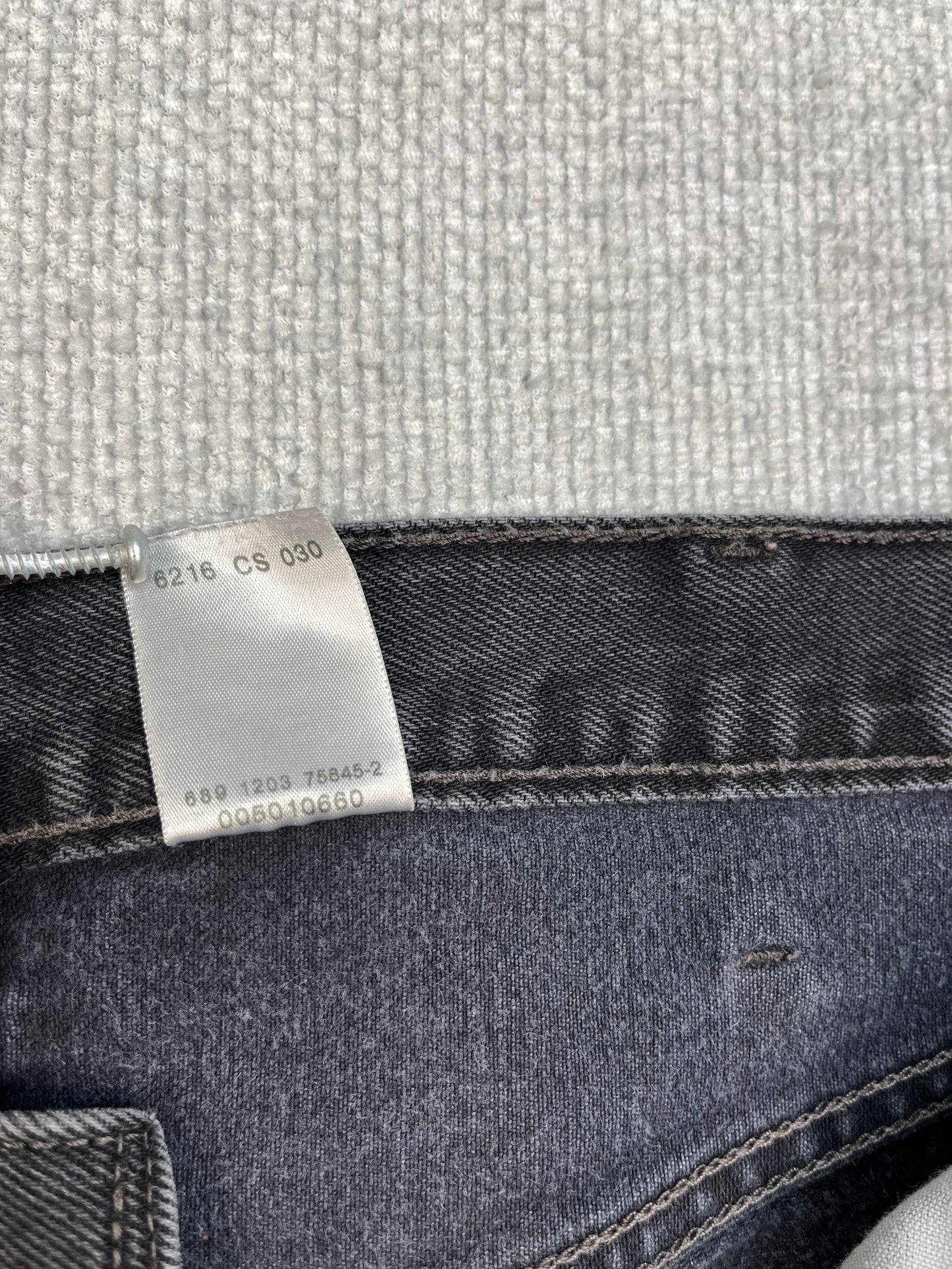 Y2K Levi's Black 501 38"