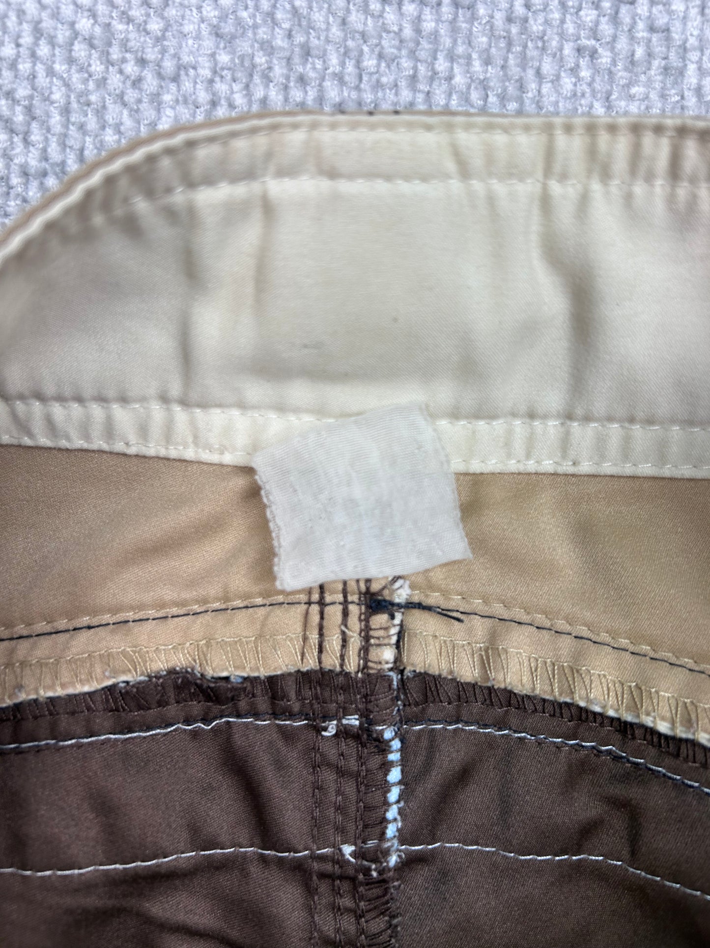 Y2K Tan Quiksilver Board Shorts 32”