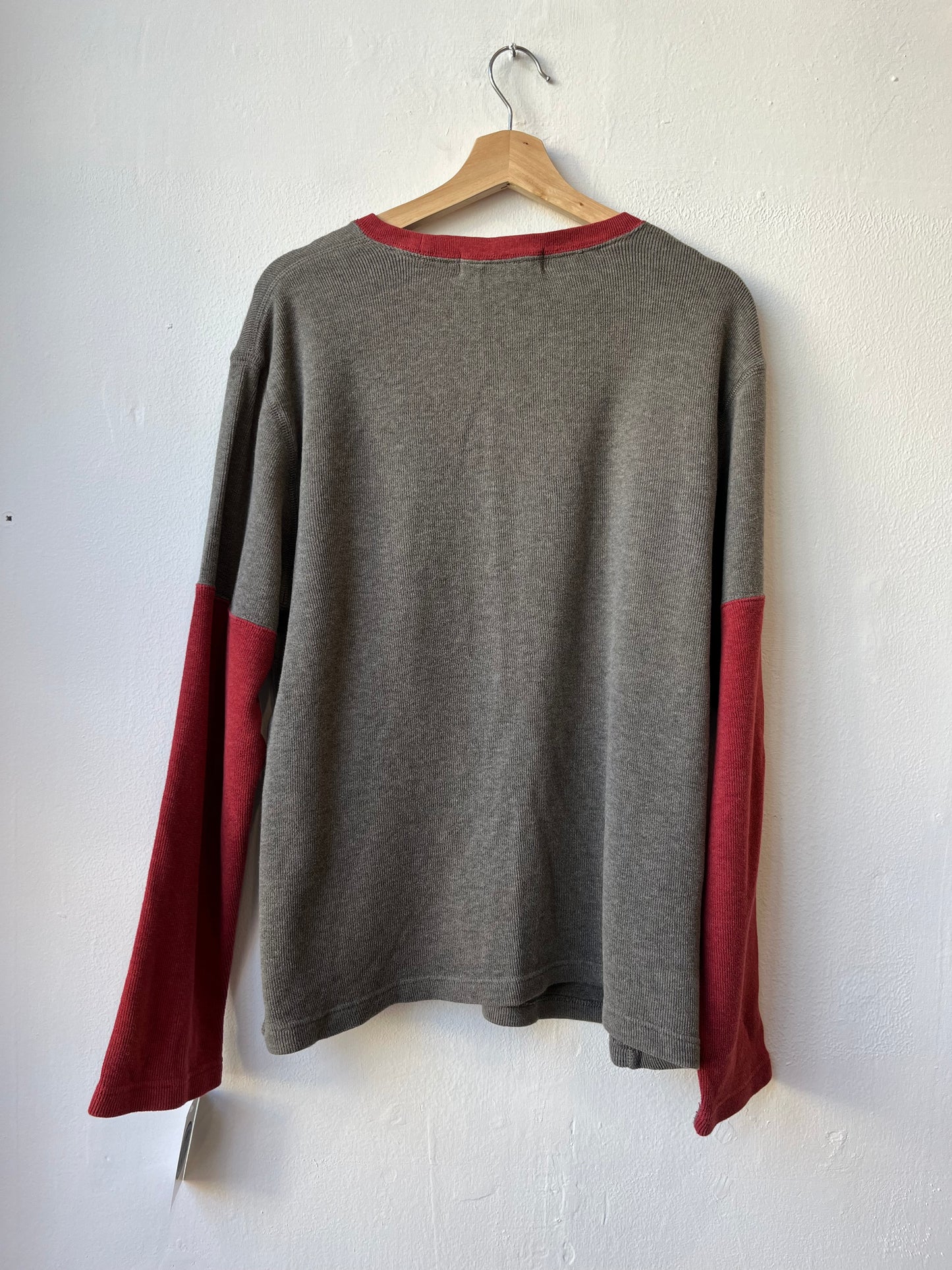 Y2K Red/Gray Sweater