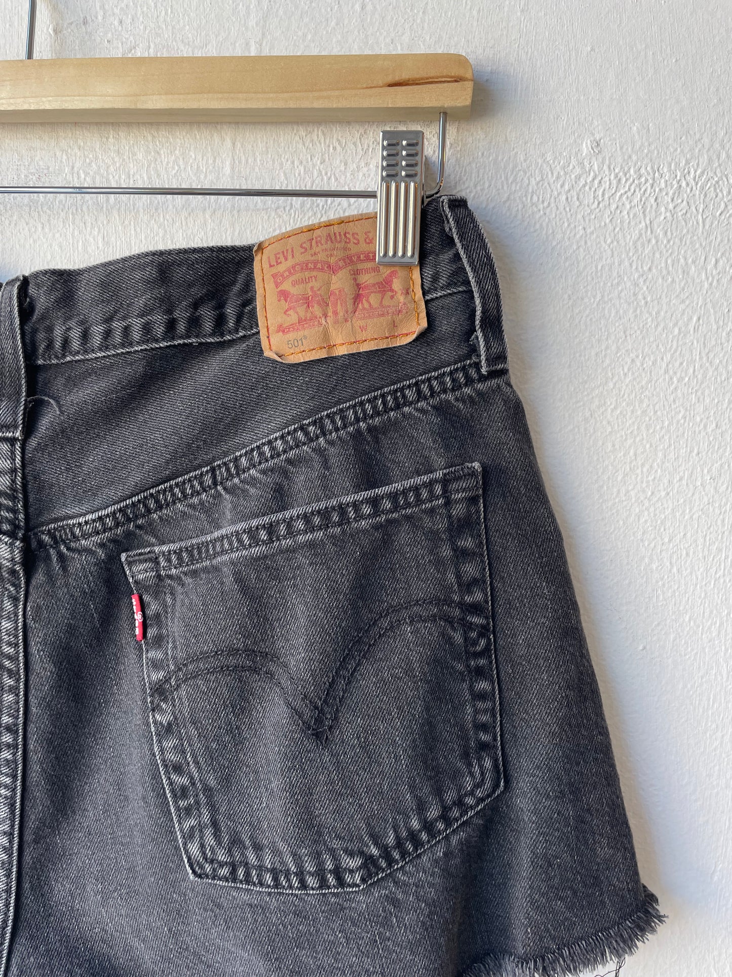 Y2K Levi’s Black Cutoff Shorts 30”