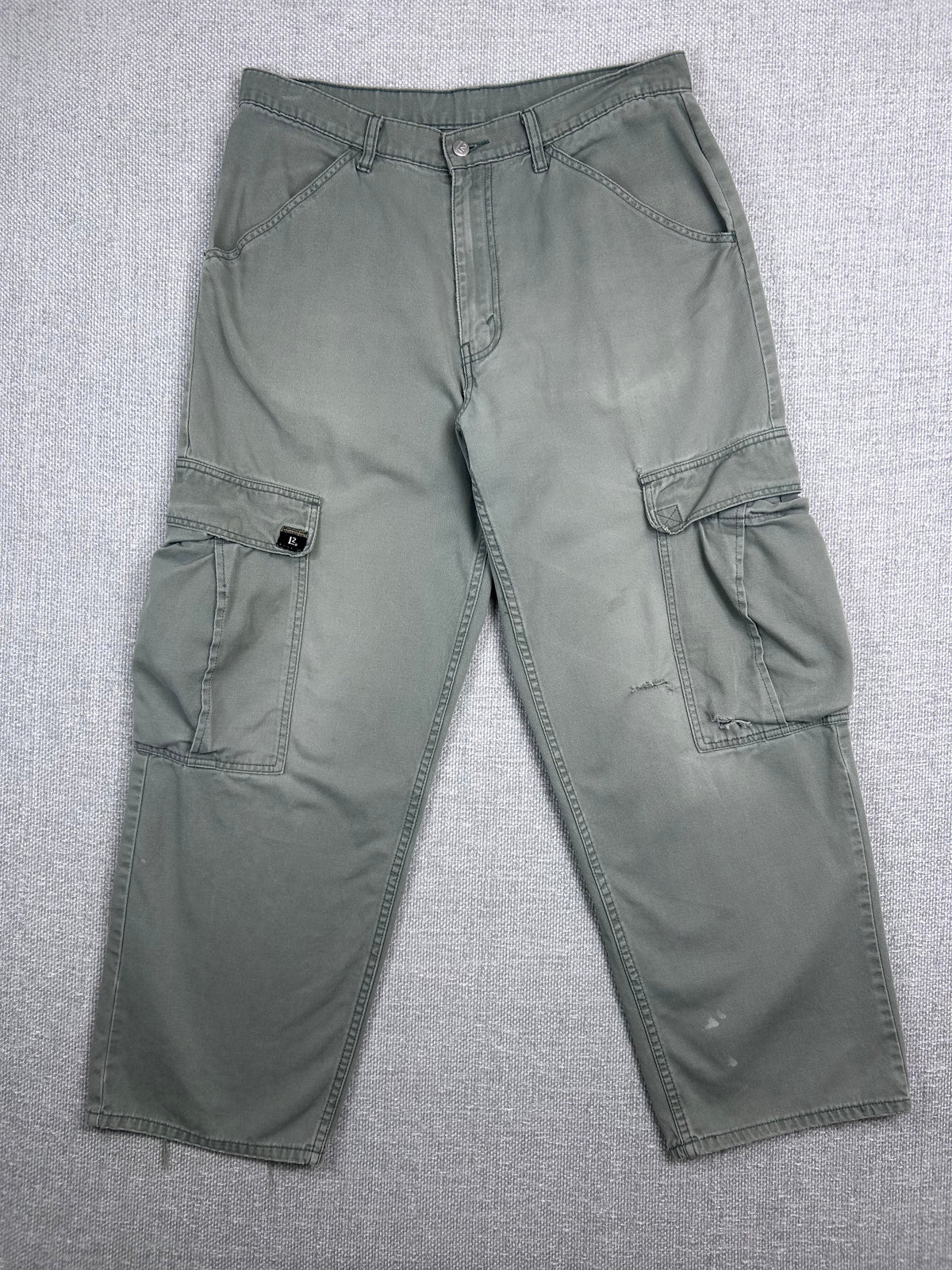 Y2K Levi's Faded Baggy Cargo Pants 34"