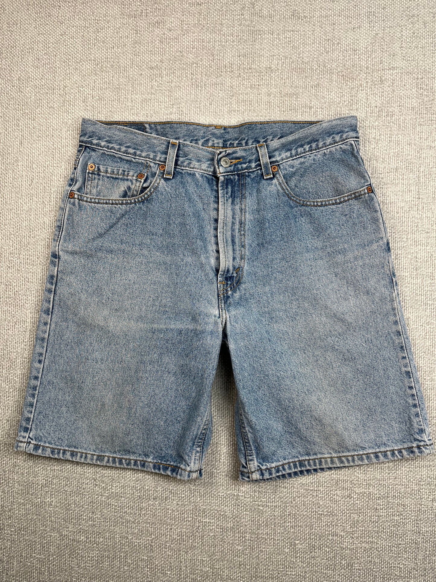 Y2K Levi’s 550 Relaxed Shorts 33”