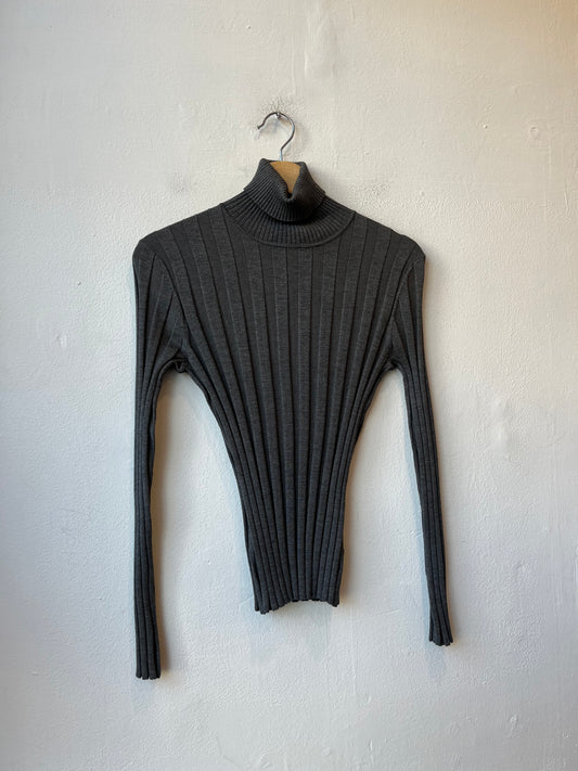 Y2K Gray Ribbed Turtle Neck