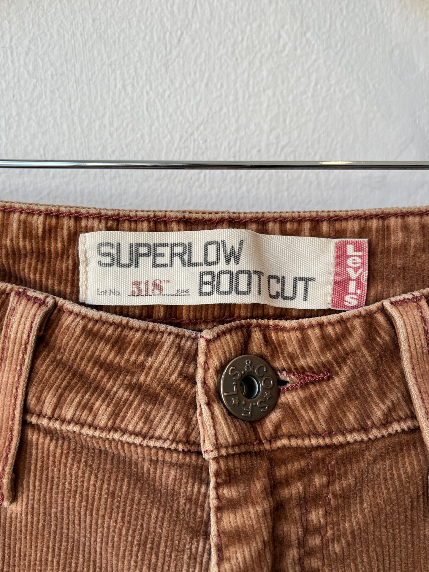 Y2K Levi's Low Rise Corduroy Pants 28"