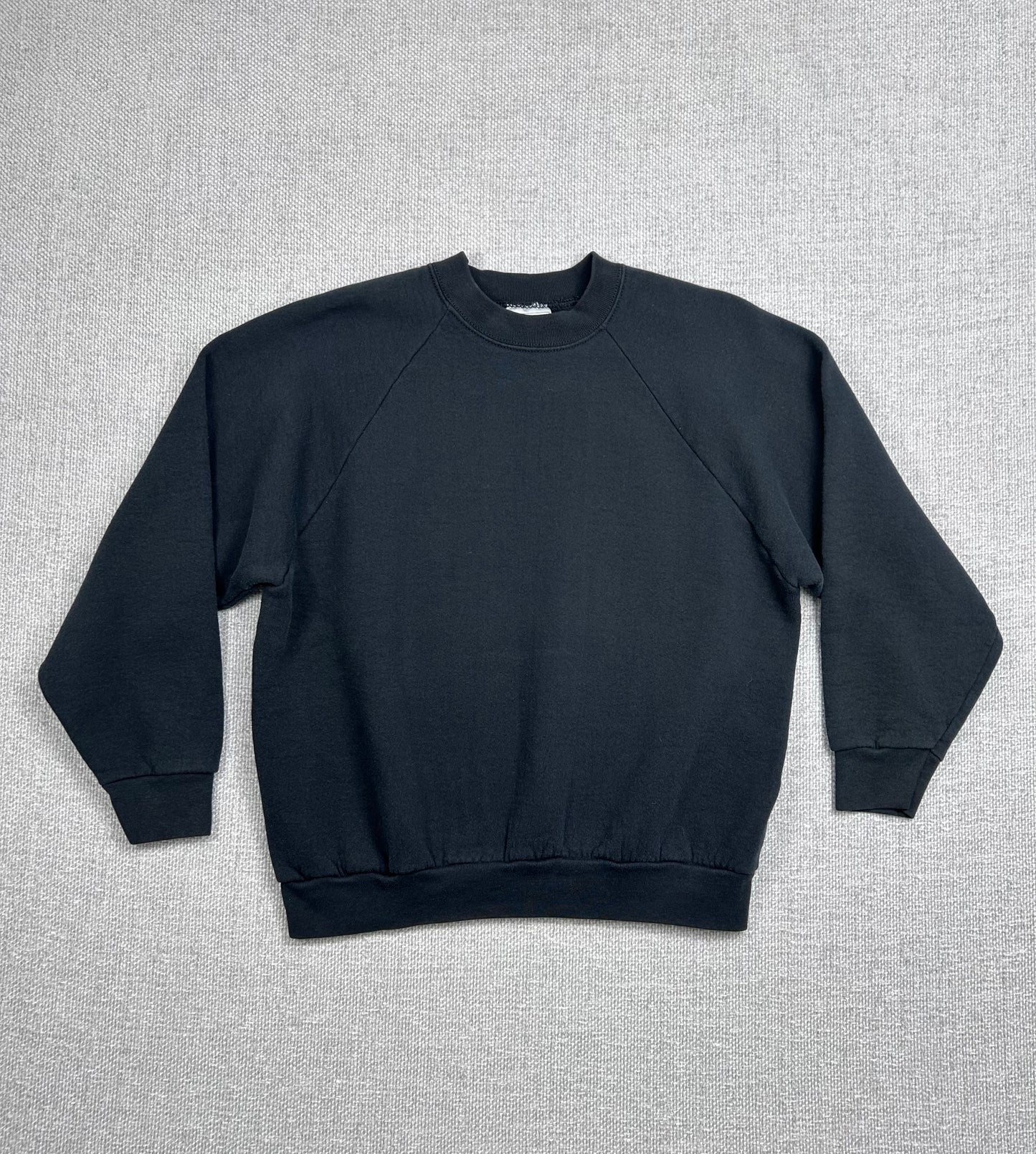 90’s Black Crewneck