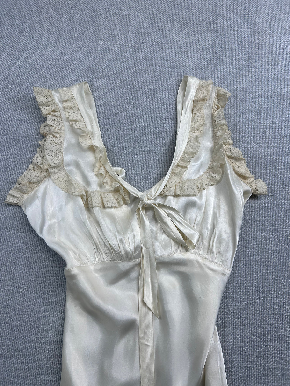 80's White Lace Nightgown