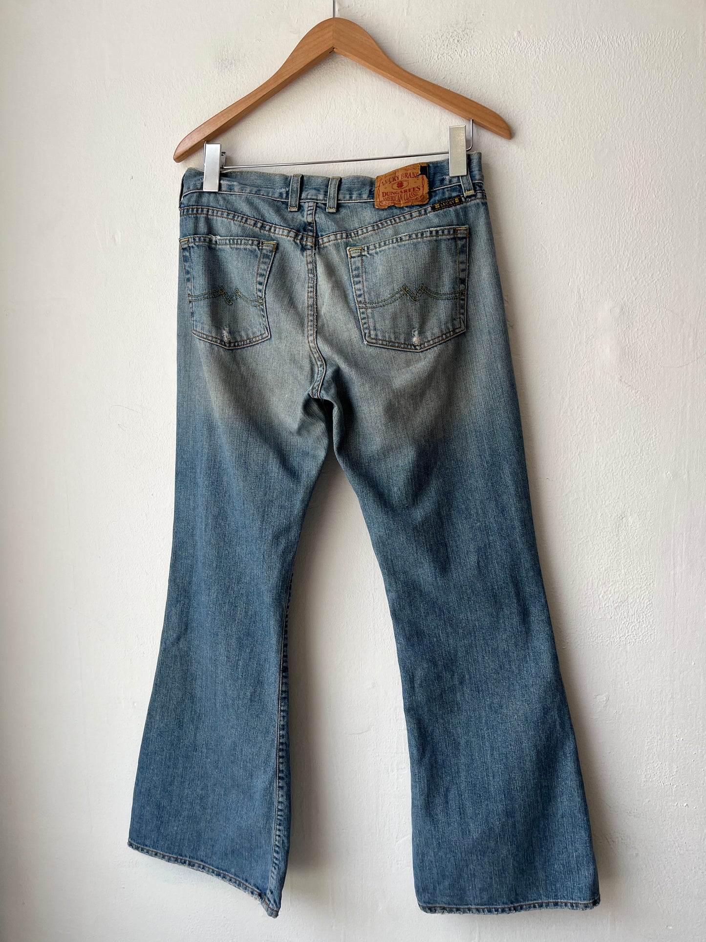 Y2K Lucky Brand Flare Jeans 32"