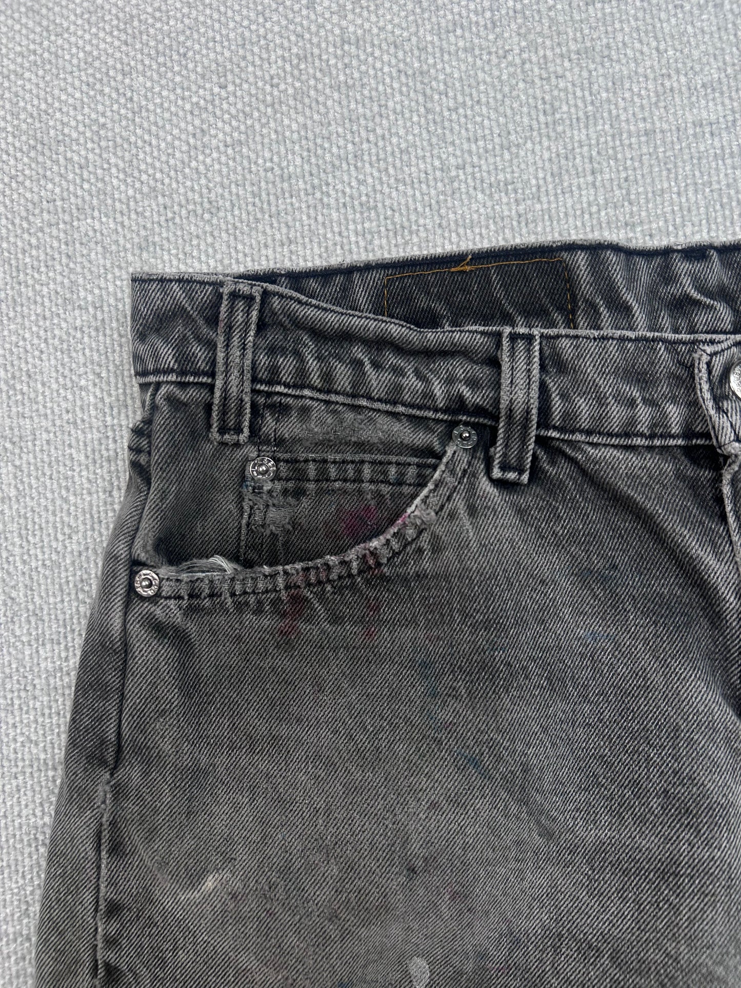 90’s Levi’s 550 Orange Tab Shorts 33”
