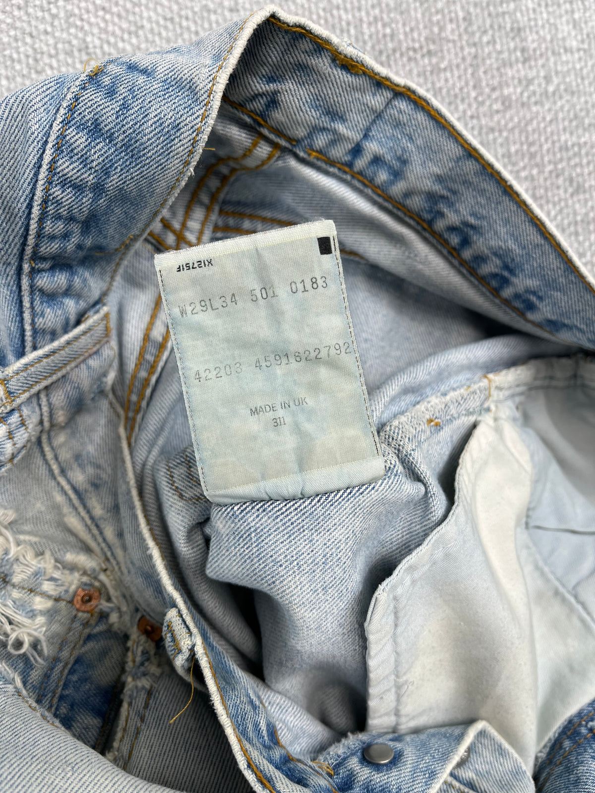 80's Levi's 501 Distressed Jeans 28"