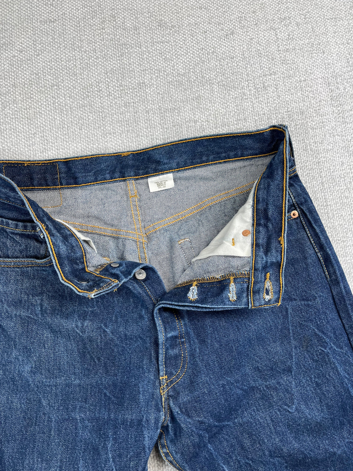Y2K Levi's Dark Wash 501XX Jeans 31"