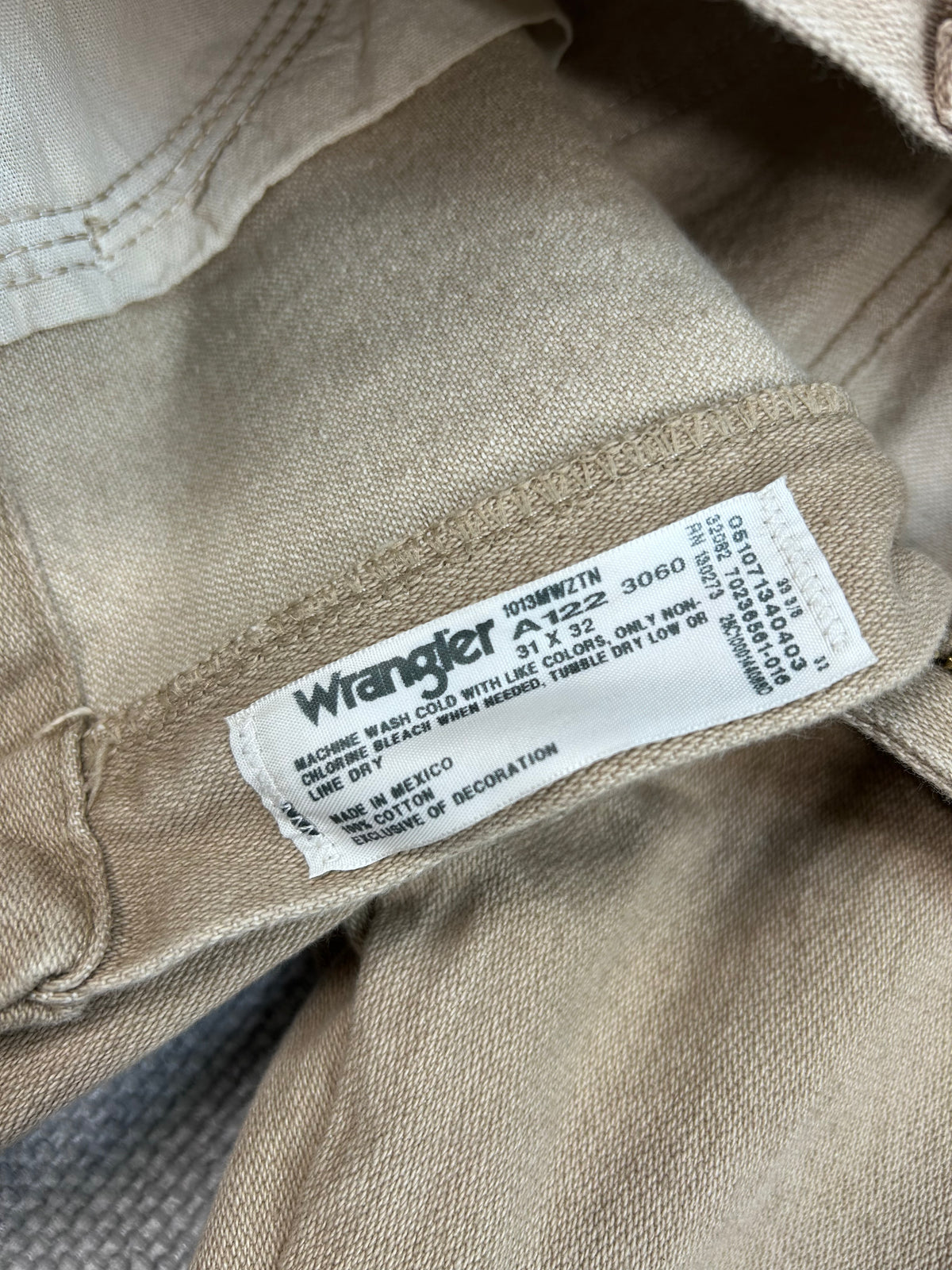 Y2K Wrangler Sand Jeans 31"