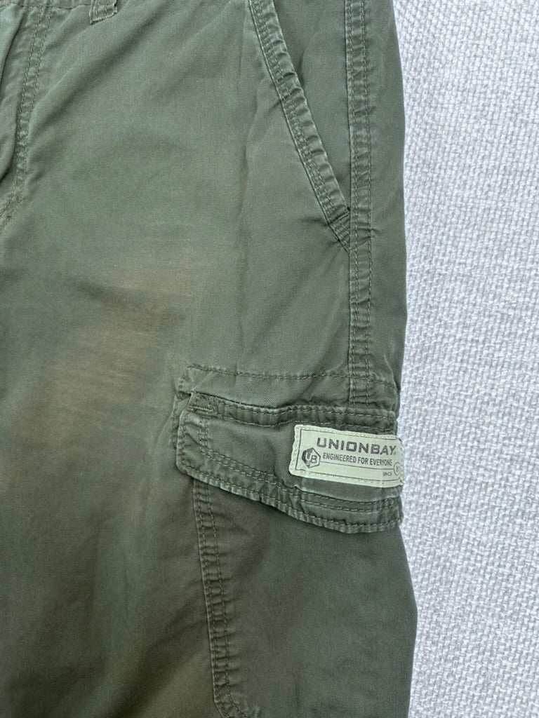 Y2K Olive Cargo Shorts 32"